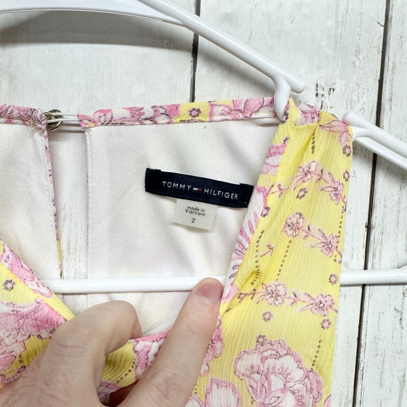 Tommy Hilfiger Tommy Hilfiger Dress 2 Eloise Floral Chiffon Trapeze Yellow Size XS / US 0-2 / IT 36-38 - 2 Thumbnail