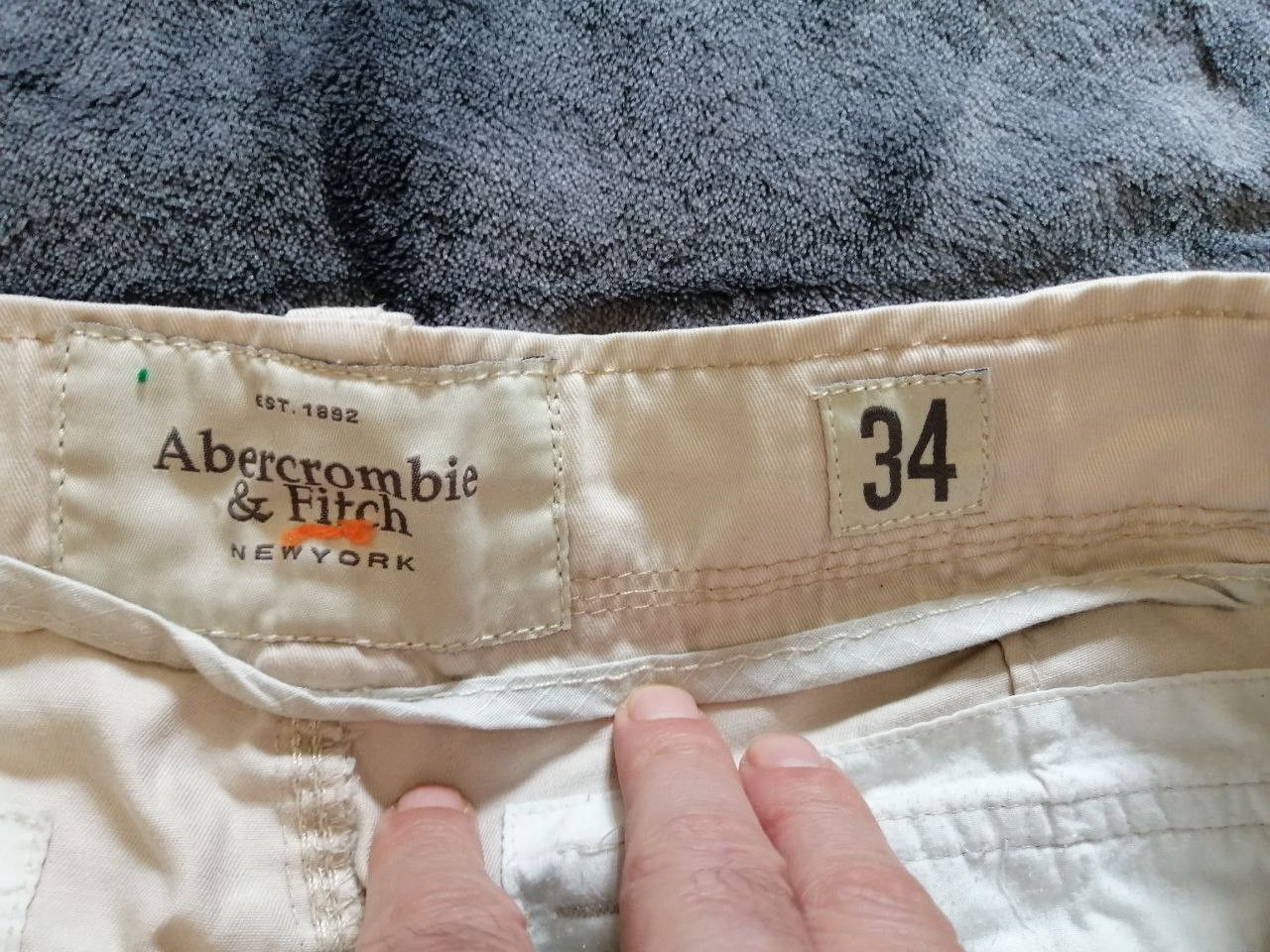 Abercrombie & Fitch × Vintage Vintage Abercrombie Fitch Faded Cargo Shorts Size 34 Size US 34 / EU 50 - 5 Thumbnail