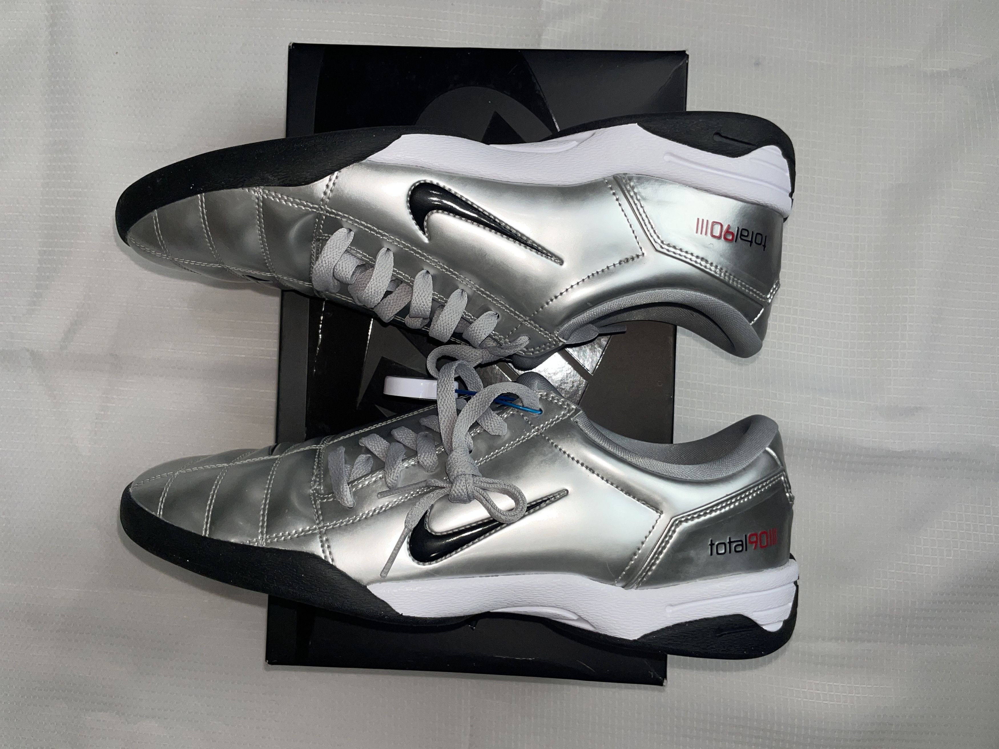 Nike Nike Total 90 3 SP Metallic Silver Red Size 11.5 Size US 11.5 / EU 44-45 - 4 Thumbnail