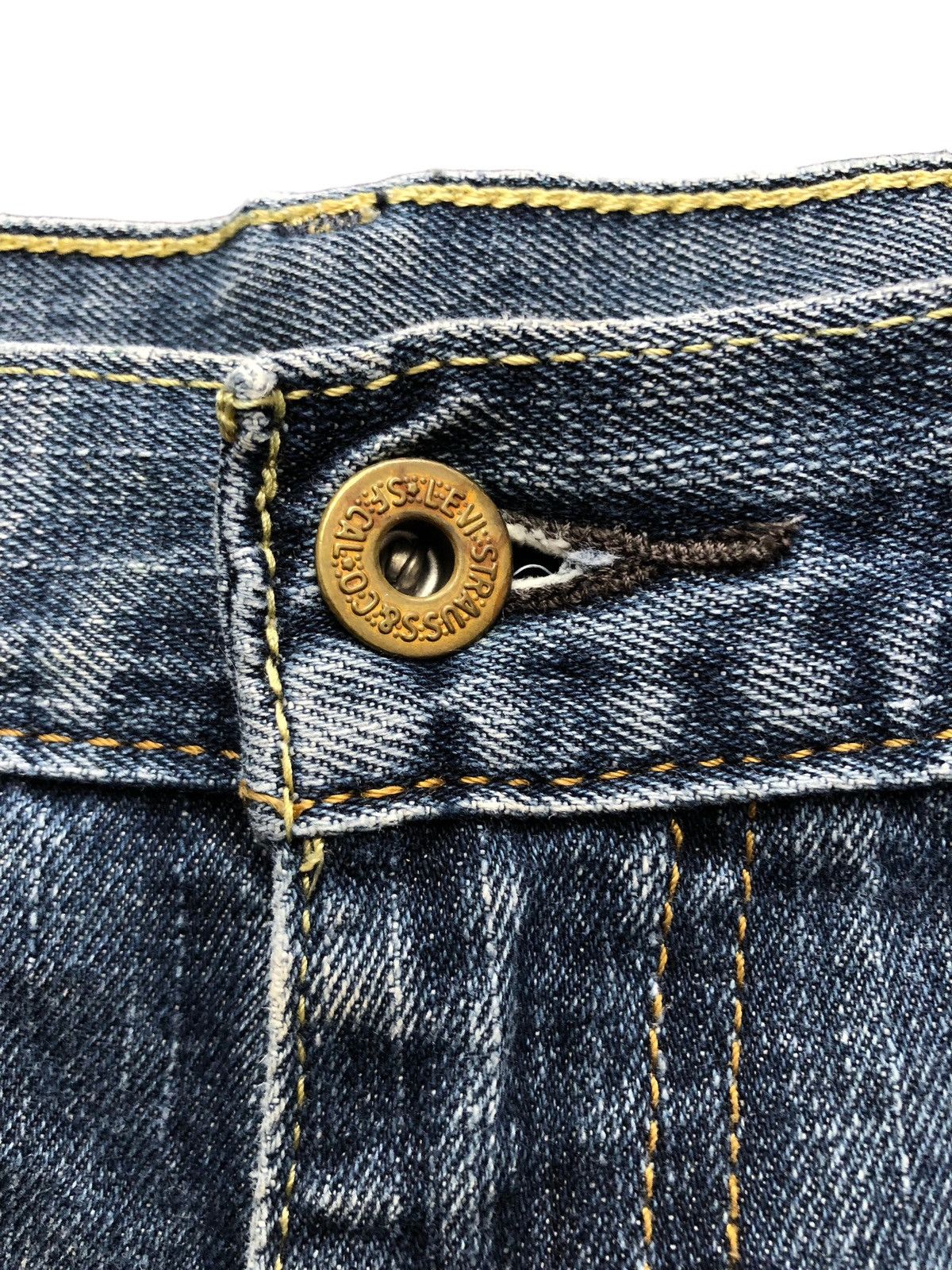 Levi's × Vintage Vintage Levi's 569 Blue Denim Jeans Size US 36 / EU 52 - 8 Thumbnail