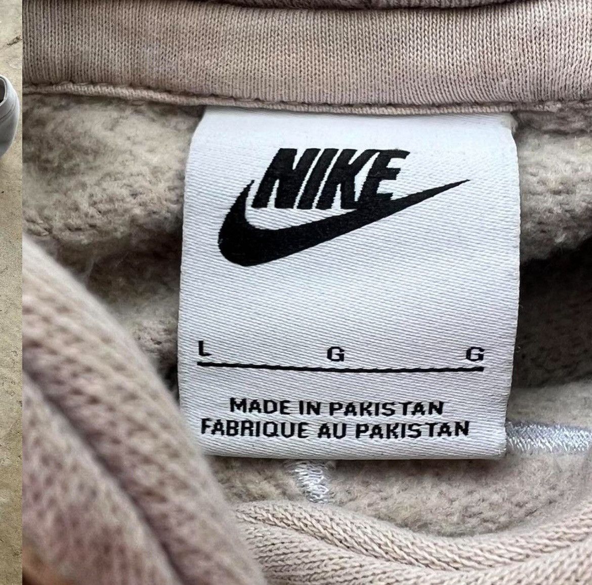 Nike Nike center swoosh hoodie Size US L / EU 52-54 / 3 - 3 Thumbnail