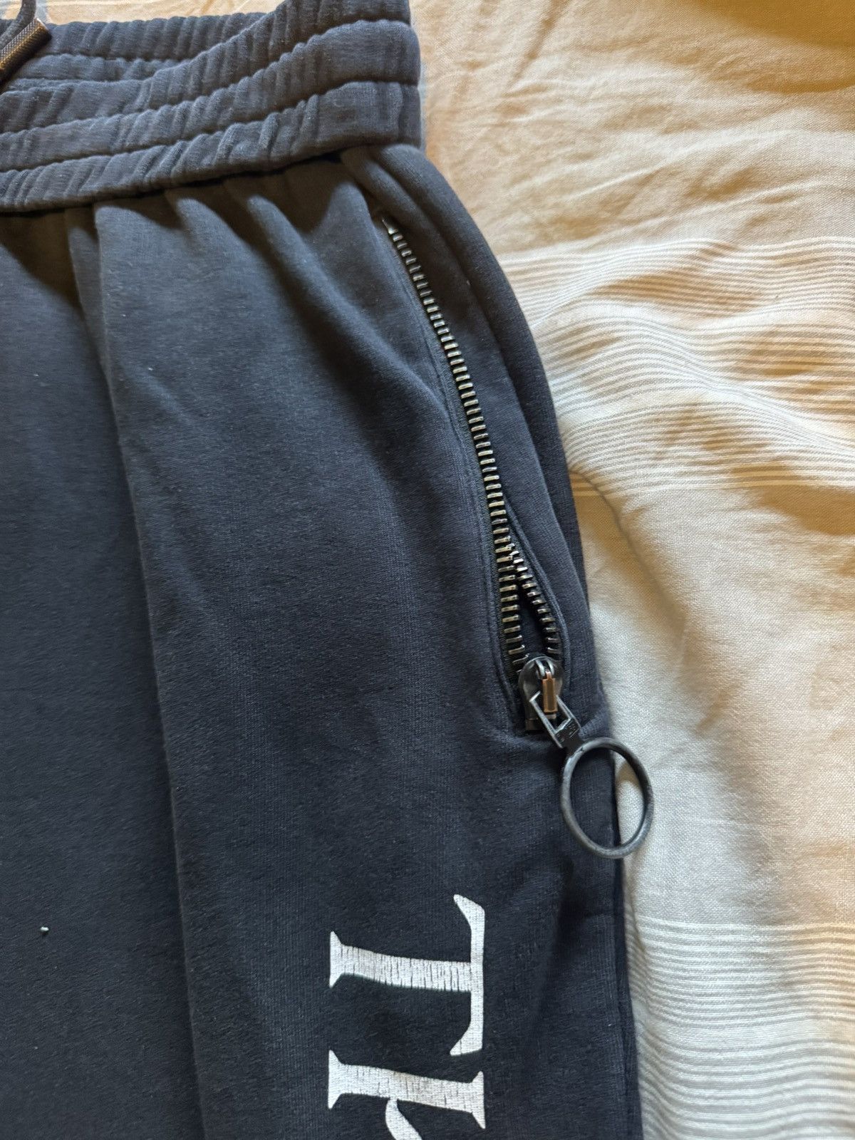 Off-White Off-White Shorts Size US 38 / EU 54 - 3 Thumbnail