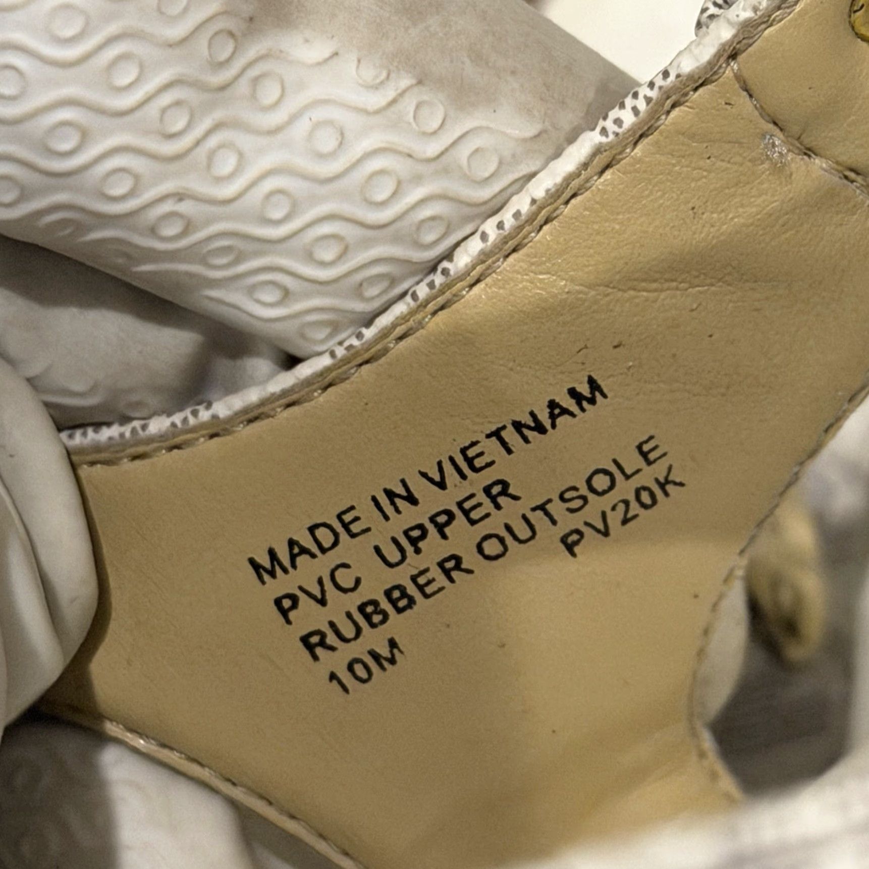 Michael Kors MICHAEL KORS Womens 10M Plate MK Logo White Logo Thong Sandals Size US 10 / IT 40 - 4 Thumbnail