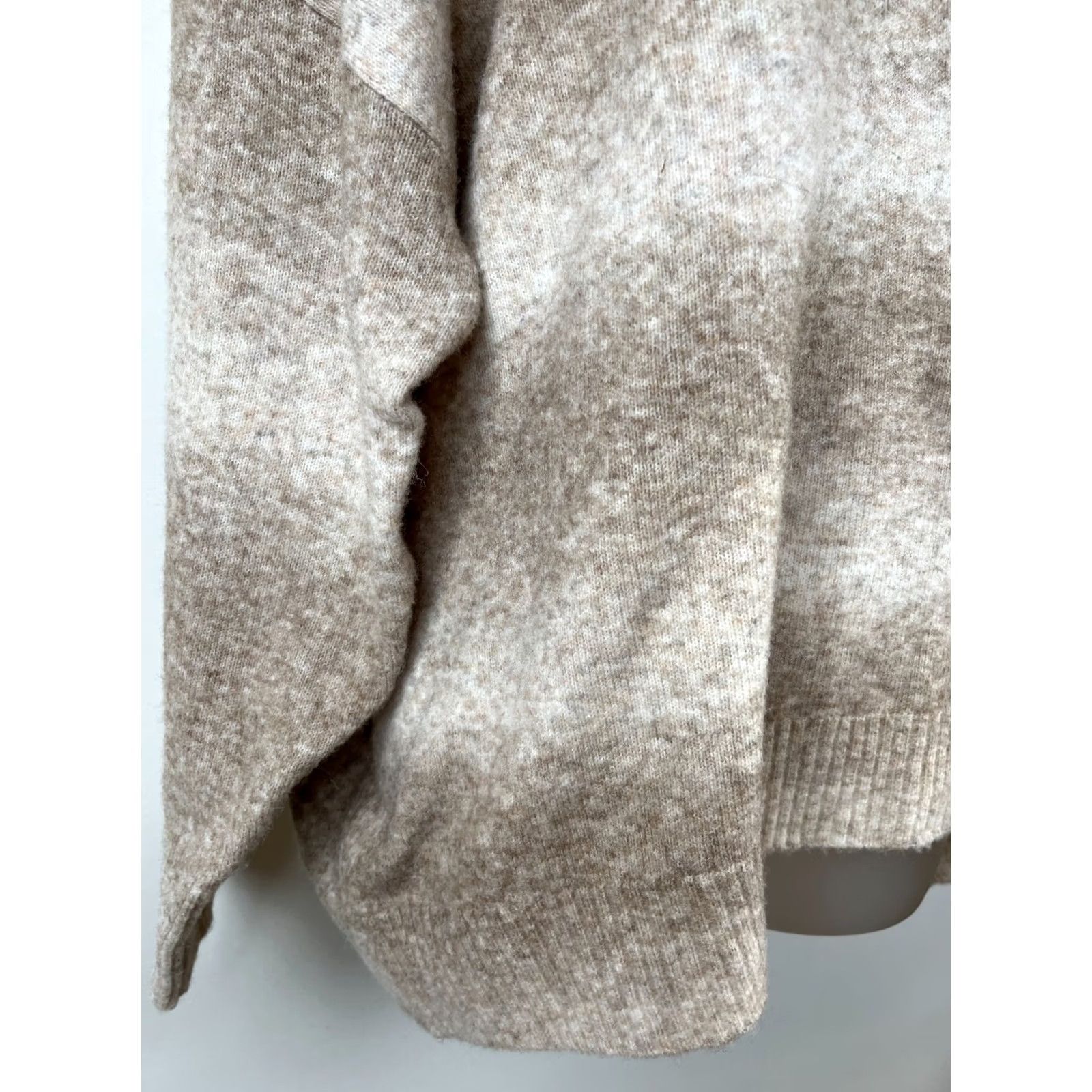 Old Navy Old Navy Sweater Womens XL Beige Ombre Crew Neck Long Sleeve Regular Fit Size XL / US 12-14 / IT 48-50 - 4 Thumbnail