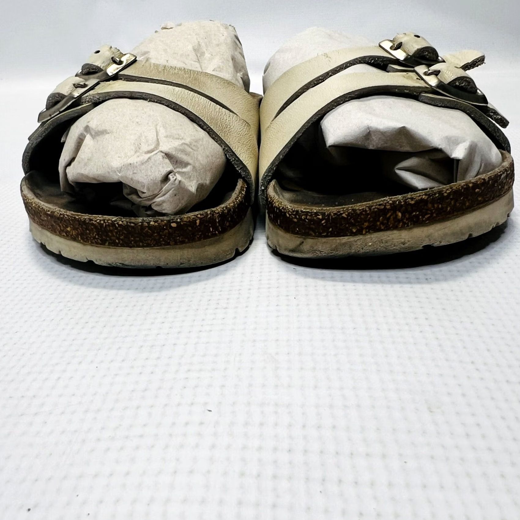 Birkenstock Birkenstock Unisex Ibiza Cream Leather Slip On Sandals Size EU 39 L8 M6 Size US 8 / IT 38 - 7 Thumbnail