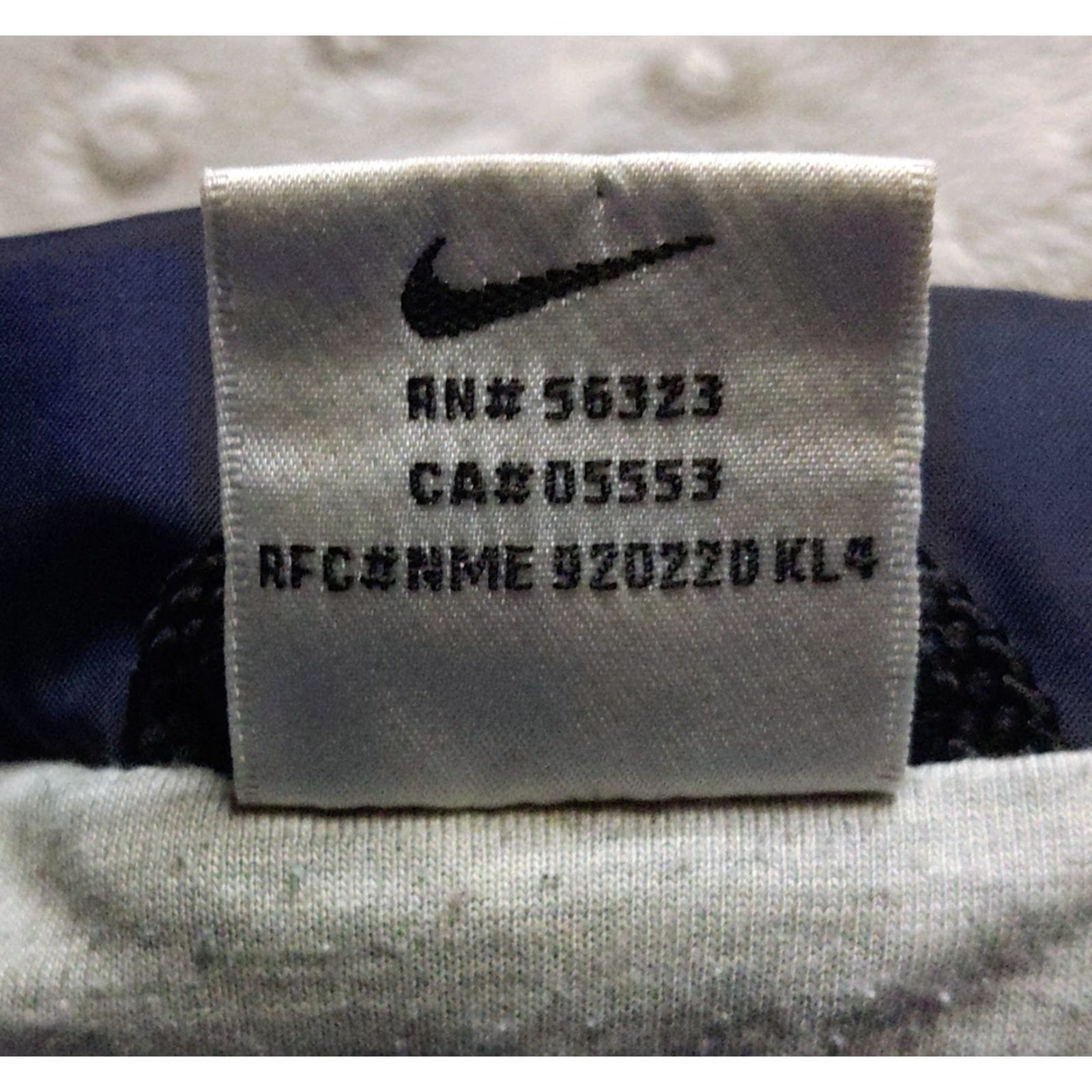 Nike Nike Windbreaker Jacket Light Blue Vintage 90s Size L Mens Regular Small? Size US L / EU 52-54 / 3 - 6 Thumbnail