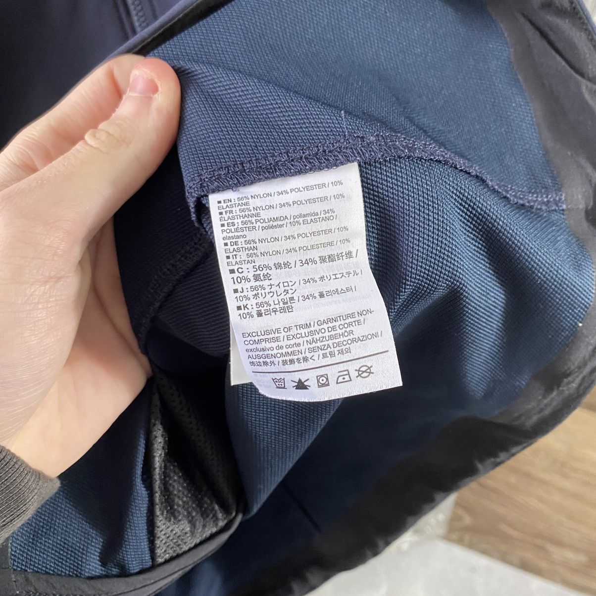 Arc'teryx Arcteryx soft shell sleeve pocket bird zip Size US XL / EU 56 / 4 - 6 Thumbnail