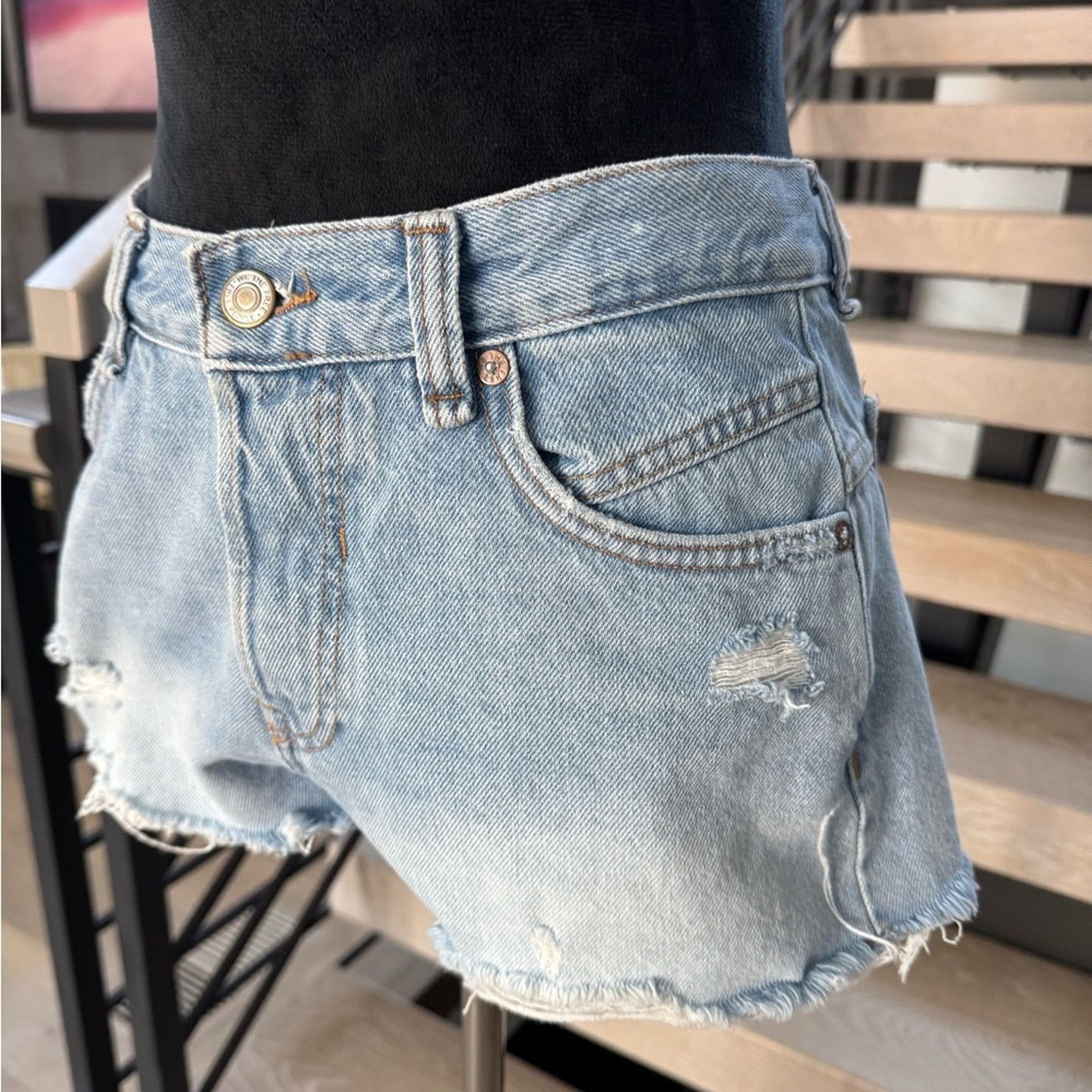 Other New We The Free Faded Blue Jean Shorts size 25 Size 25" / US 0 / IT 36 - 9 Thumbnail