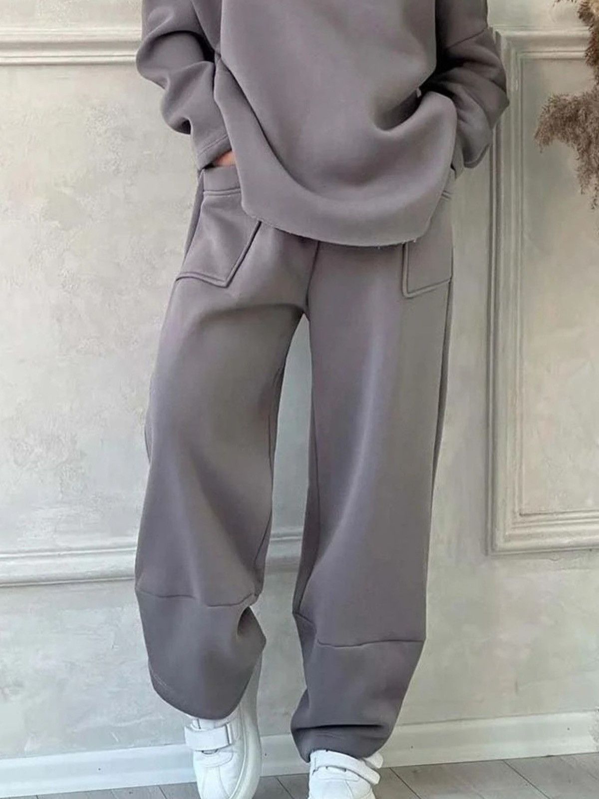 Other matching oversized gray hoodie and sweatpants loungewear set Size US L / EU 52-54 / 3 - 2 Thumbnail