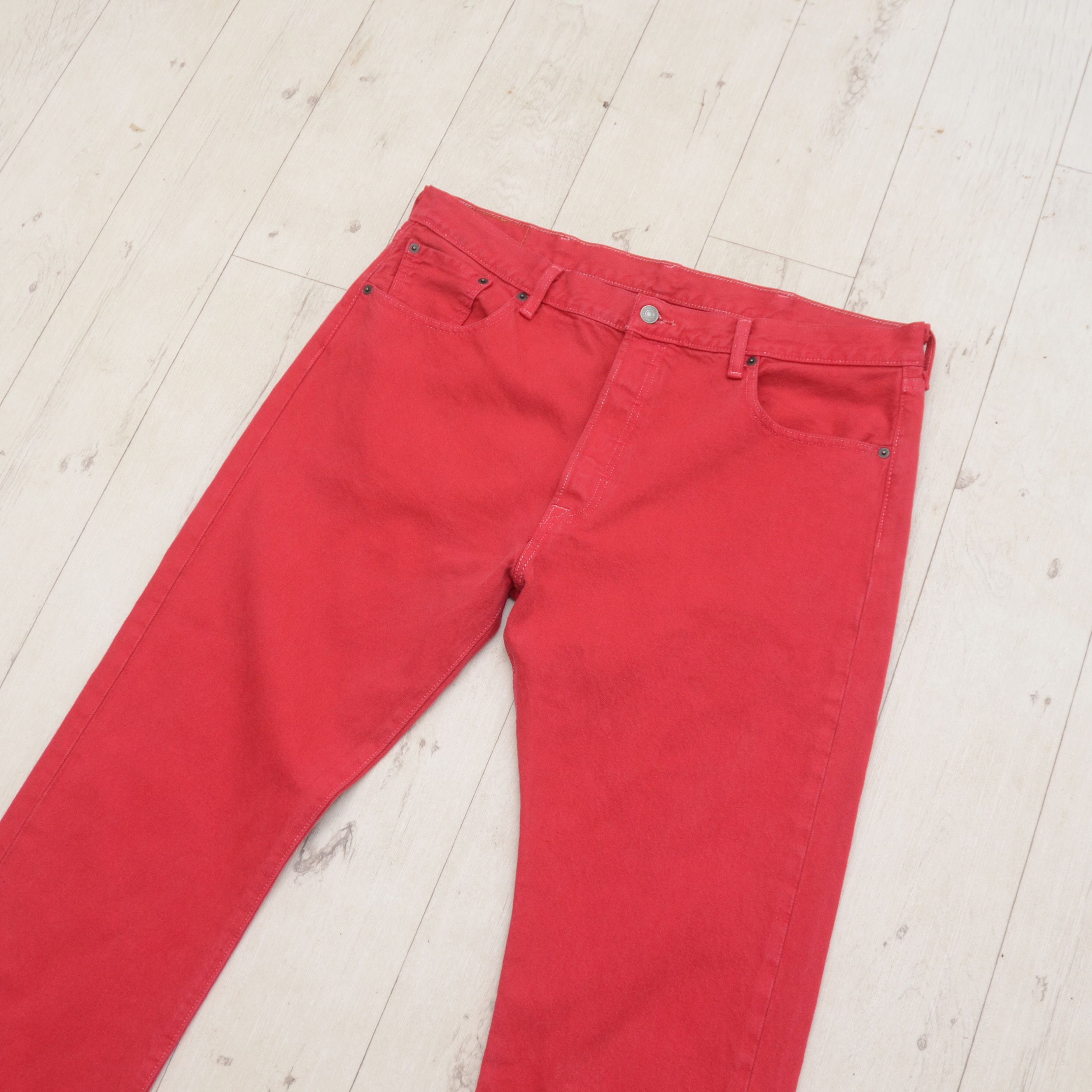 Levi's Vintage Clothing Levi’s Vintage Jeans 501 Men’s Red Distressed 1990’s Rare Size US 38 / EU 54 - 3 Thumbnail