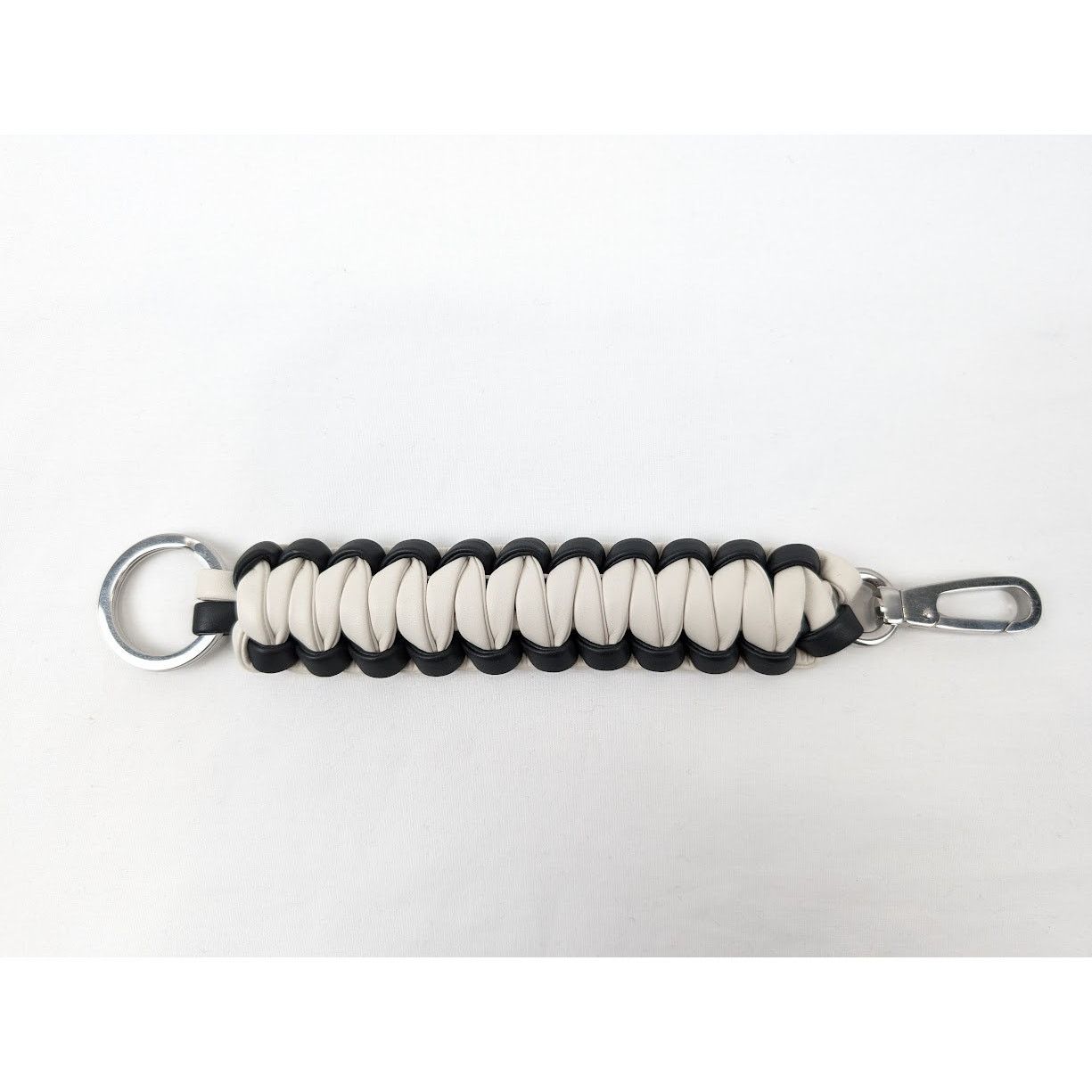Bottega Veneta o1rshd1 Size: OS / Matt Calf Key Ring in Plaster/Nero Size ONE SIZE - 2 Thumbnail