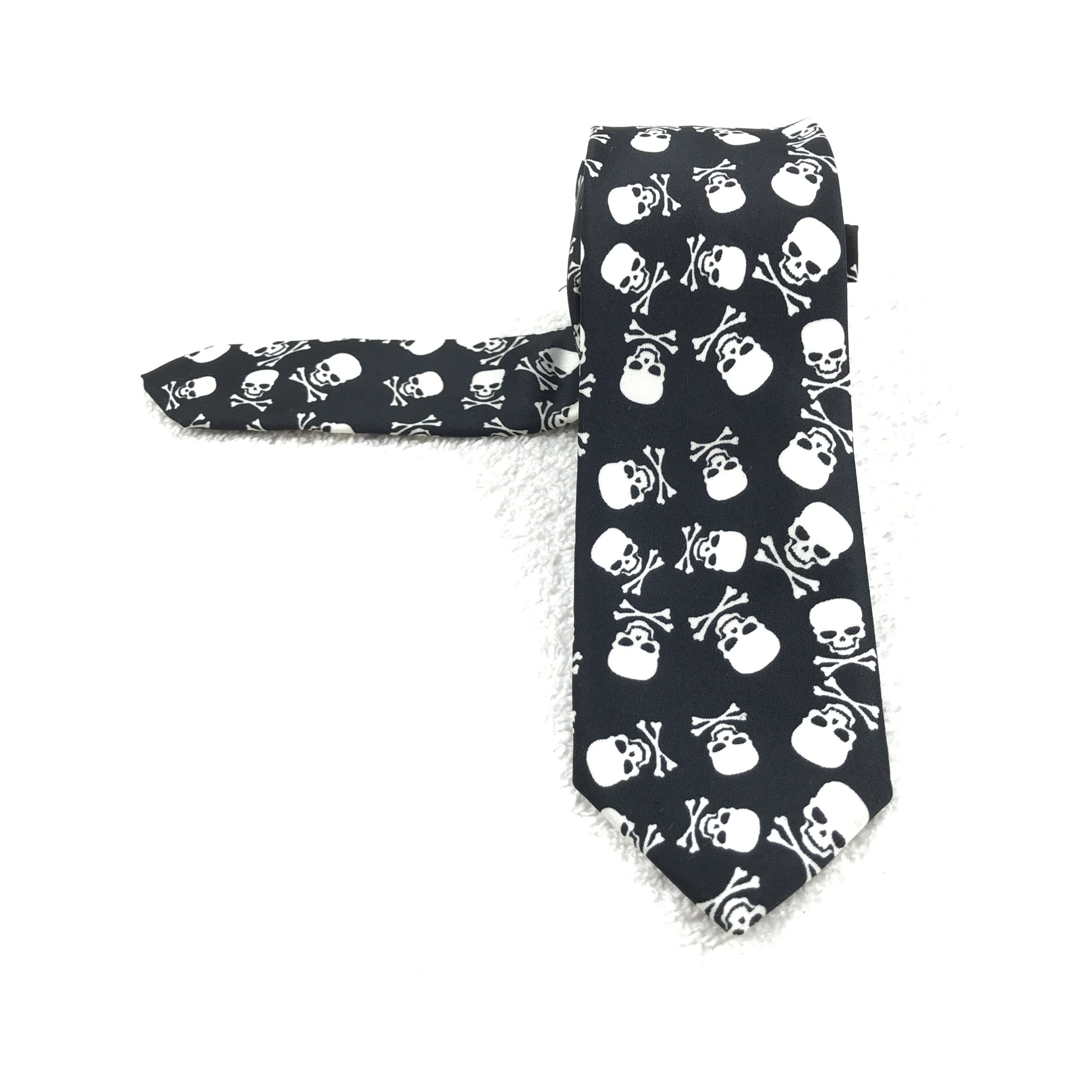 Designer × Vintage Vintage Skulls Silk Necktie Size ONE SIZE - 1 Thumbnail