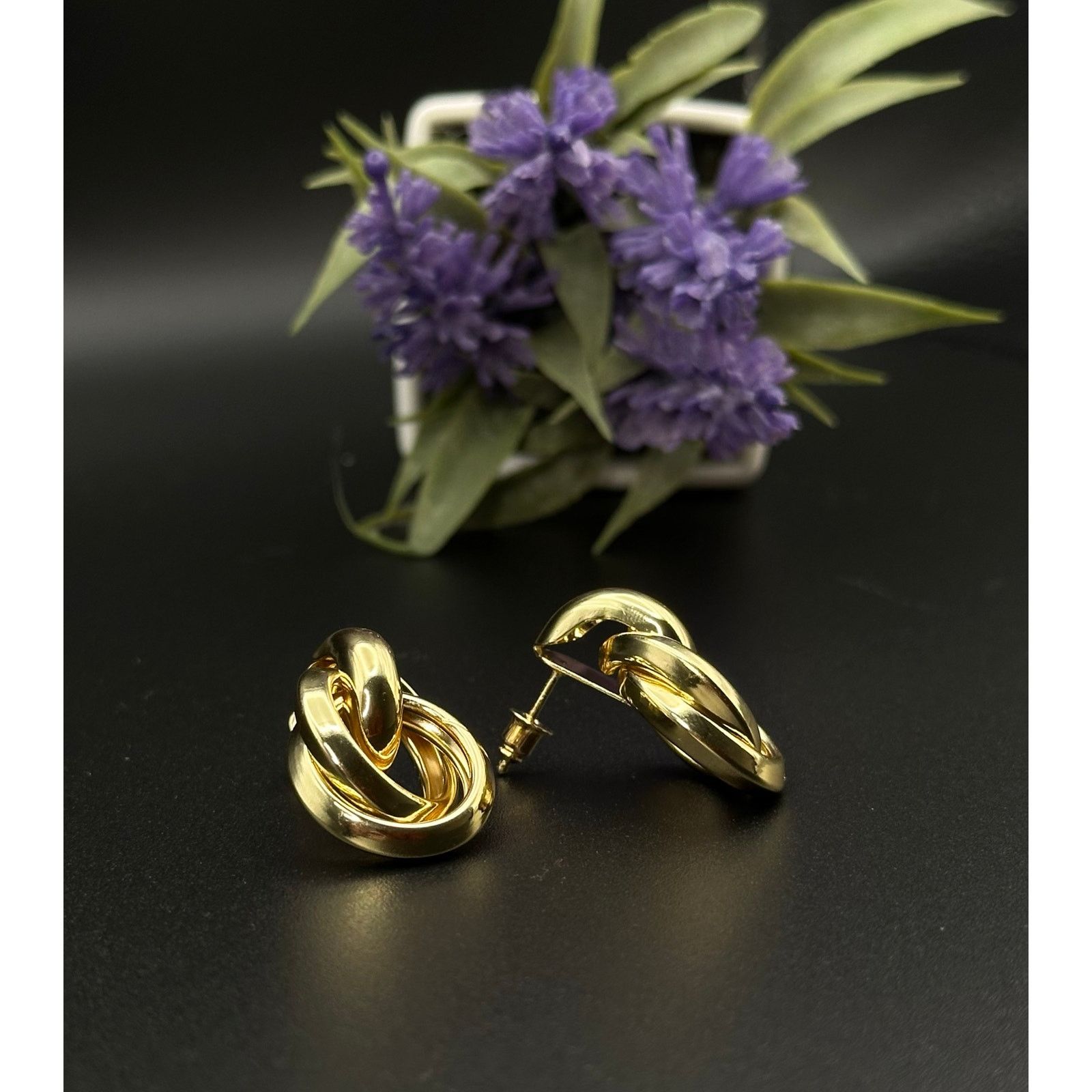 Jewelry Cute Gold Hoop Designed Earrings Size ONE SIZE - 1 Thumbnail