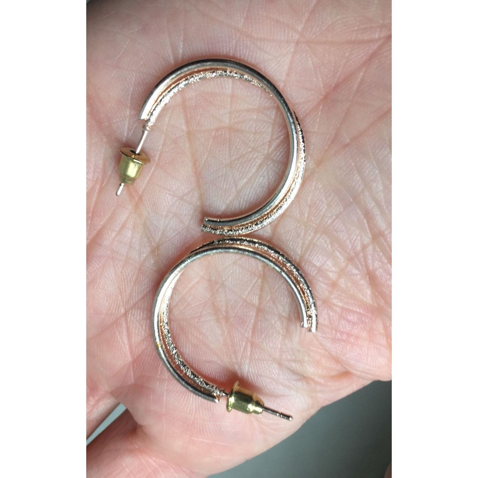 Other Women's Small Rose Gold Double Hoop Earrings Size ONE SIZE - 6 Thumbnail