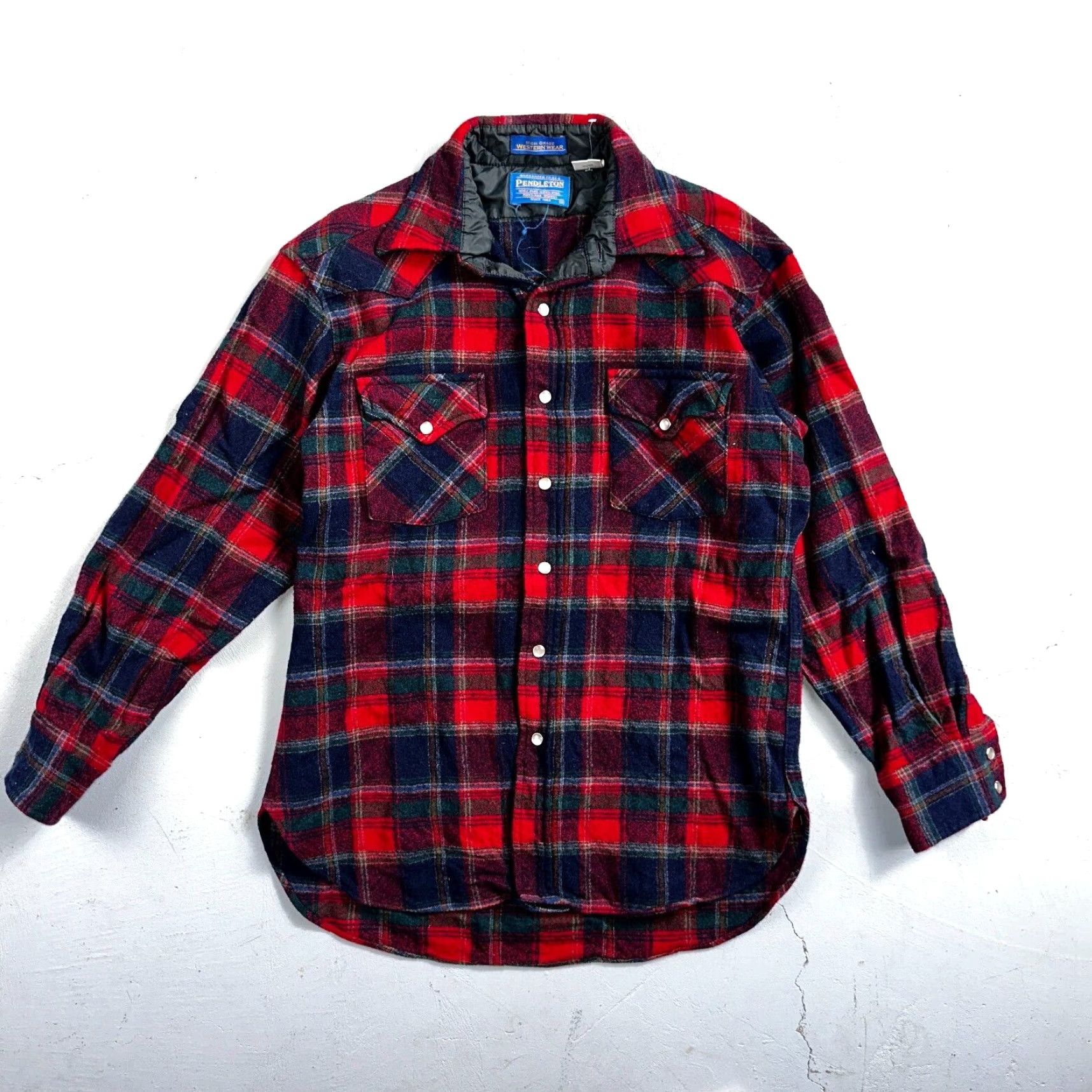 Pendleton VINTAGE Pendleton Shirt Plaid 100% Virgin Wool Western Button-Up M Red Men's Regular Classic Western 90s USA Mens Size US M / EU 48-50 / 2 - 2 Thumbnail