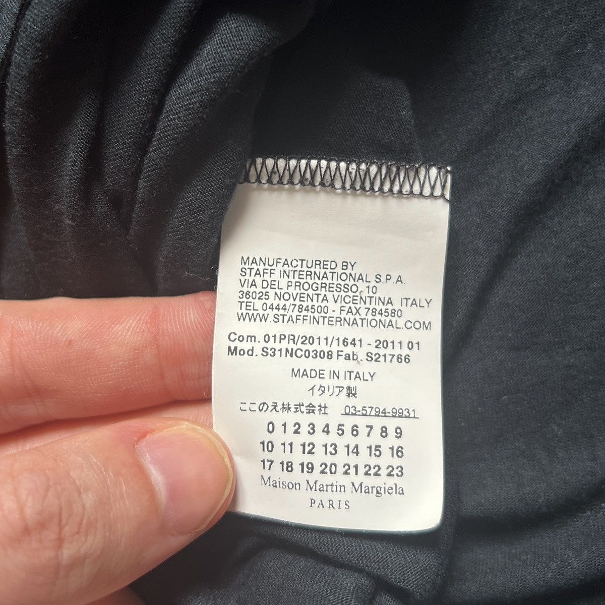 Maison Margiela 2011 Maison Margiela Black Top Blouse Avant Garde Size M / US 6-8 / IT 42-44 - 8 Thumbnail