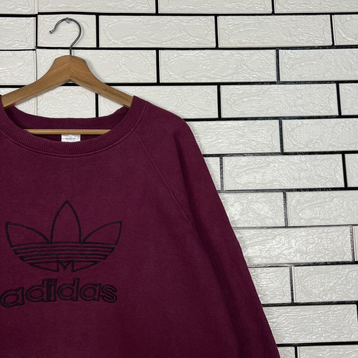Adidas Vintage 90s ADIDAS Privasport Big Logo Sweatshirt #4026-C183 Size US M / EU 48-50 / 2 - 5 Thumbnail