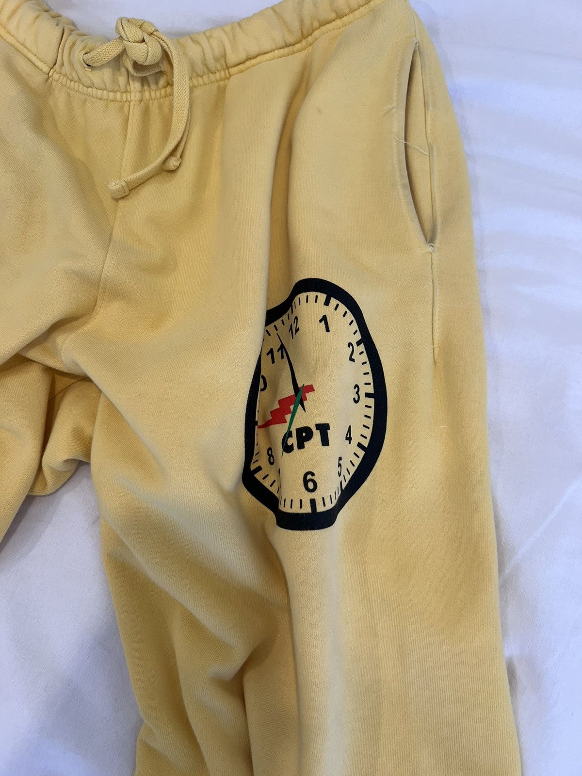 DENIM TEARS Denim Tears Clock Sweatpamts Yellow Size US 33 - 2 Thumbnail