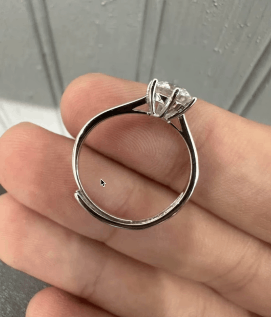 Other VVS1 Moissanite Engagement Ring Size ONE SIZE - 4 Thumbnail