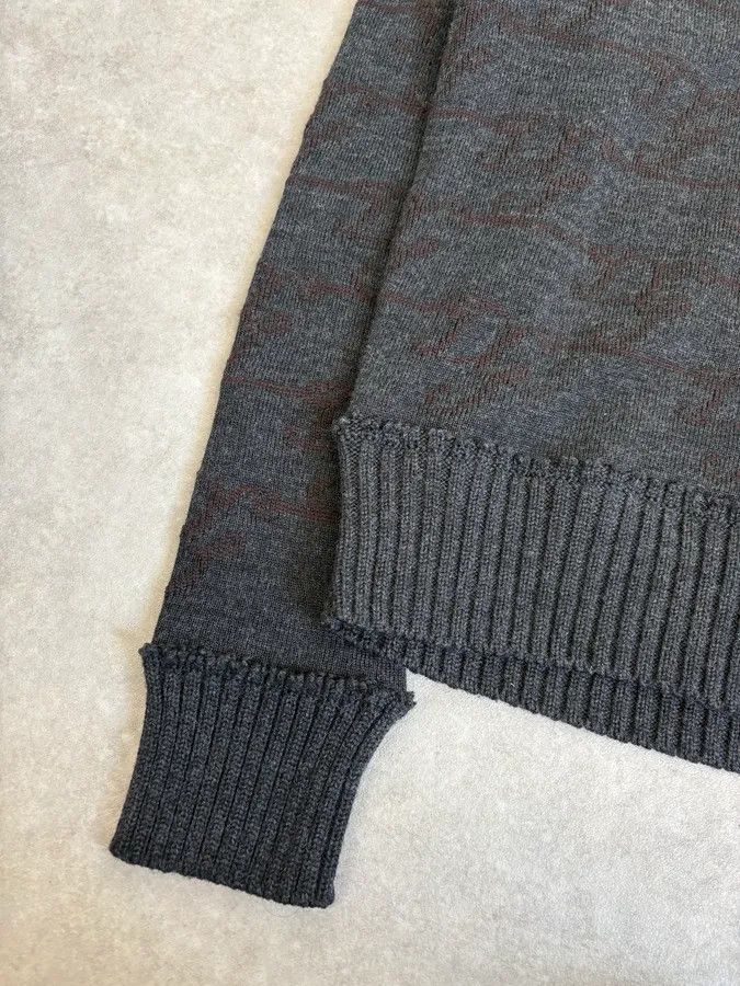 Dolce & Gabbana 2000s Dolce & Gabbana Dark Grey Signature V-Neck Wool Sweater Size US XS / EU 42 / 0 - 7 Thumbnail