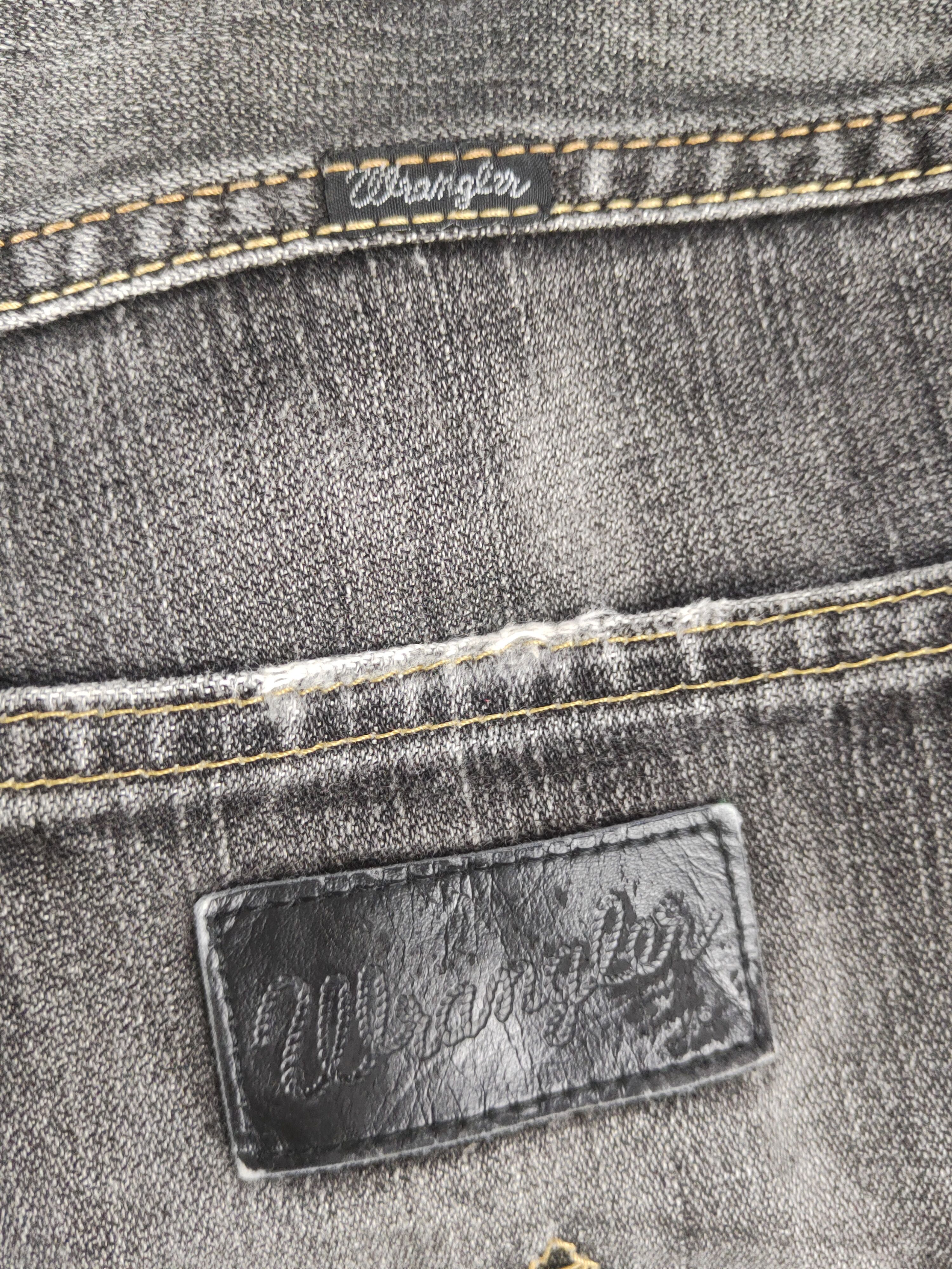 Vintage Wrangler Black Distressed Ripped denim Jeans #W1602 Size US 30 / EU 46 - 10 Thumbnail