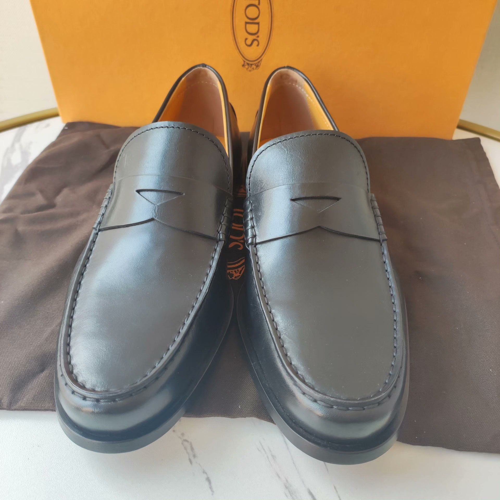 Tod's Tod's Leather Penny Loafers Black Size US 7 / EU 40 - 1 Thumbnail