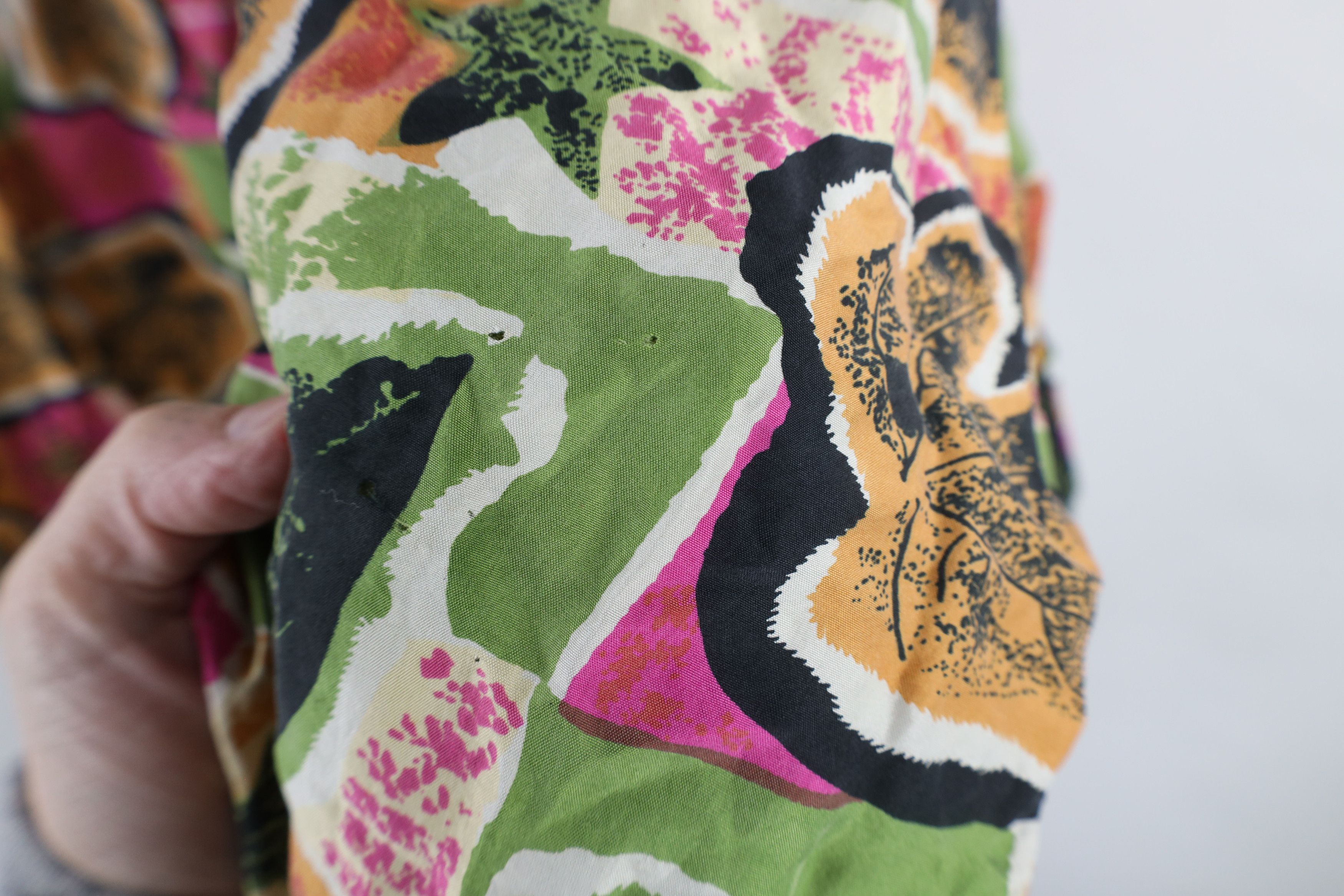 Vintage Vintage 90s Streetwear Leaf Silk Full Zip Bomber Jacket Size XXL / US 16-18 / IT 52-54 - 8 Thumbnail