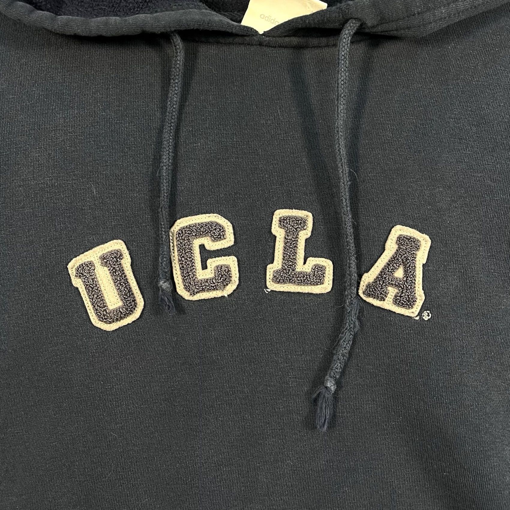 Adidas VINTAGE Adidas UCLA Bruins Hoodie Mens L Blue Embroidered Center Logo Y2k NCAA Size US L / EU 52-54 / 3 - 2 Thumbnail