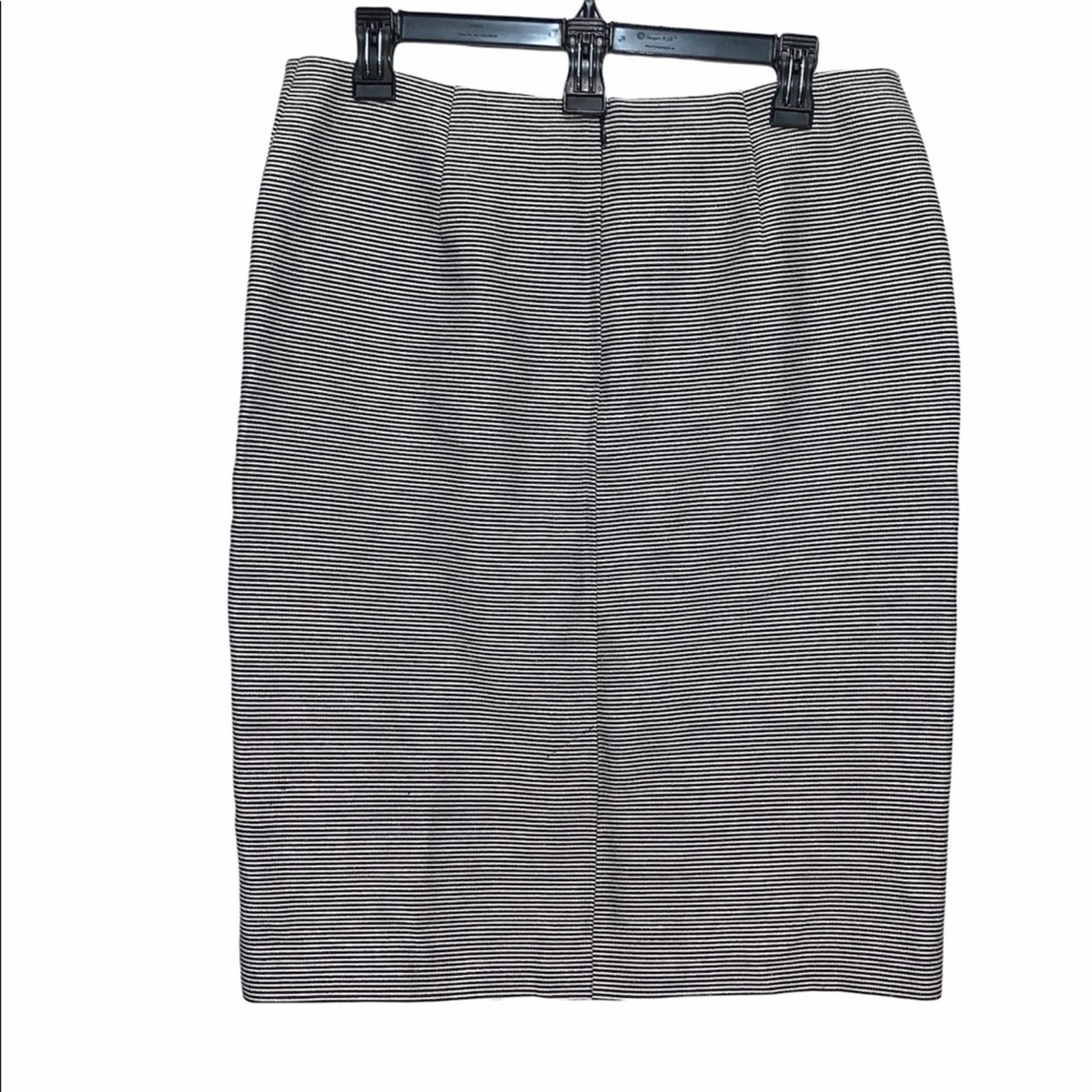 Other Talbots Pinstripe Pencil Skirt Navy & White Lined SZ 8 NWOT Size 30" / US 8 / IT 44 - 2 Thumbnail