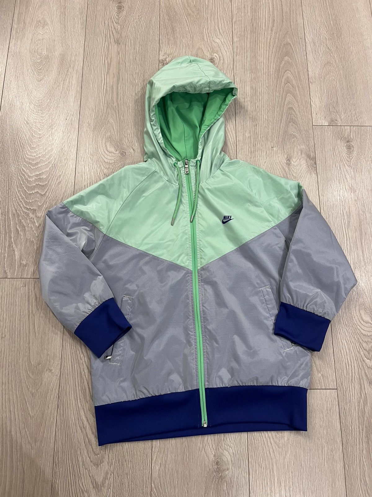 Nike × Vintage Vintage Nike Two Tone Jacket Youth Medium Men’s XXS - XS Size US XXS / EU 40 - 2 Thumbnail