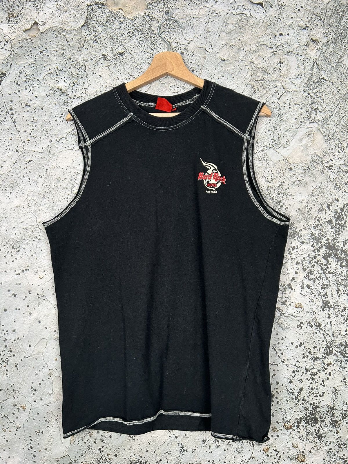 Hard Rock Cafe Vintage Hard Rock Cafe Hotel Pattaya Flame Y2K 00s Hype Size US M / EU 48-50 / 2 - 3 Thumbnail