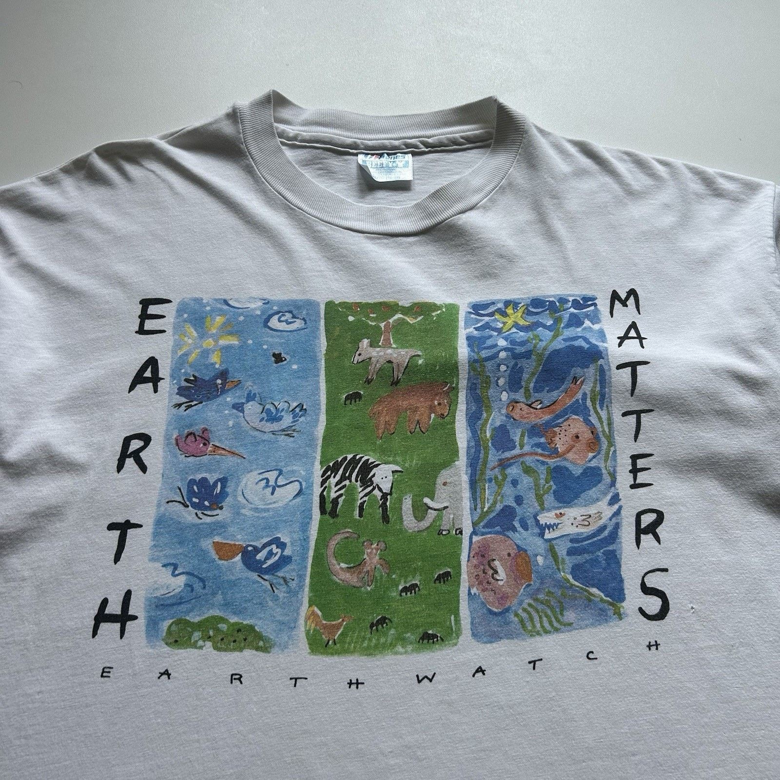 Hanes Vintage Earth Matters Animal Art T-Shirt XL Distressed USA Size US XL / EU 56 / 4 - 2 Thumbnail