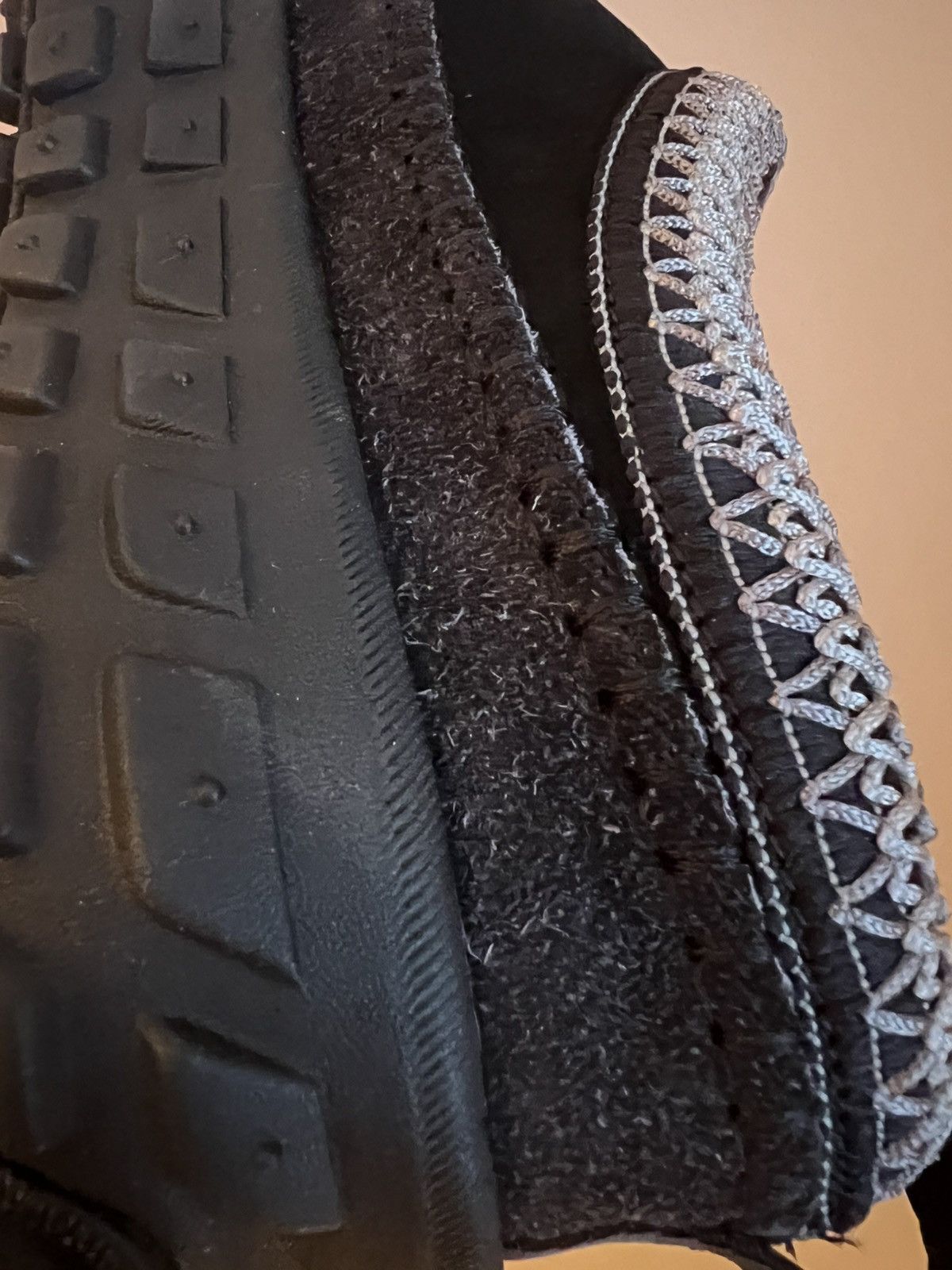 Ugg Ugg Venture Daze Black US M9/W10 Size US 9 / EU 42 - 11 Thumbnail