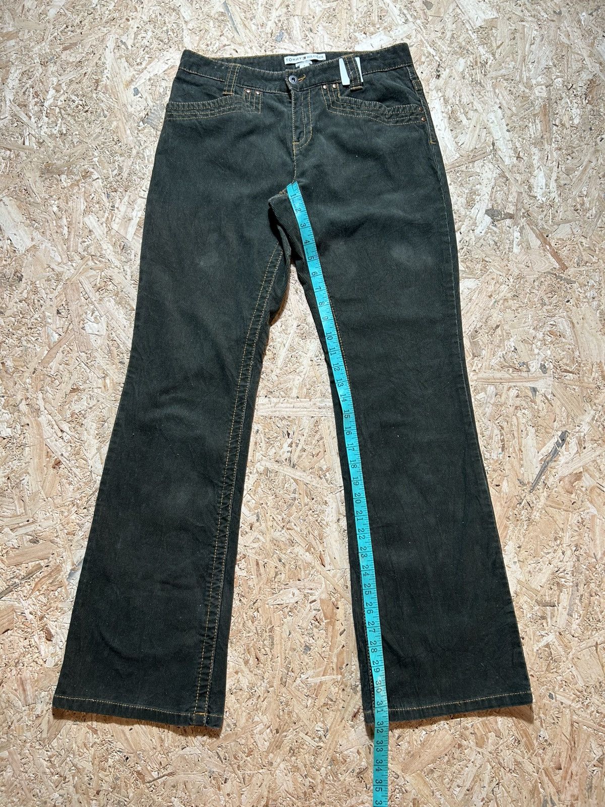 Tommy Hilfiger Tommy Hilfiger Corduroy Flare Jeans Size 31" - 18 Thumbnail