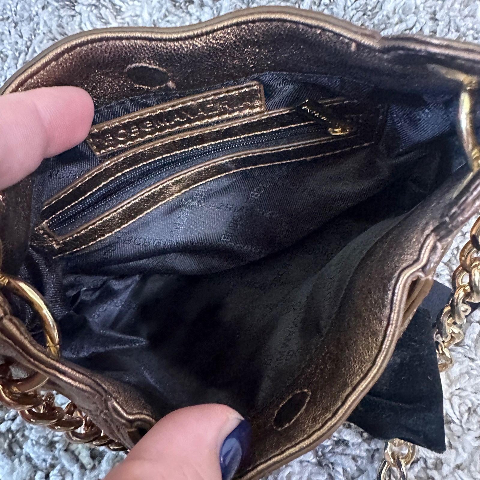 Bcbgmaxazria Gold Bronze Look Quilted Purse Black Velvet Bow Chain Size ONE SIZE - 7 Thumbnail