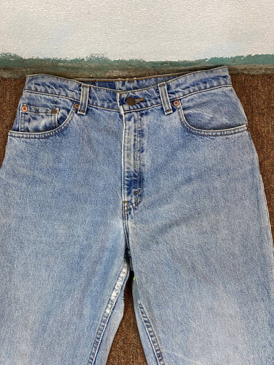 Levi's vintage levis 550 relaxed fit distressed reworked denim Size US 31 - 9 Thumbnail