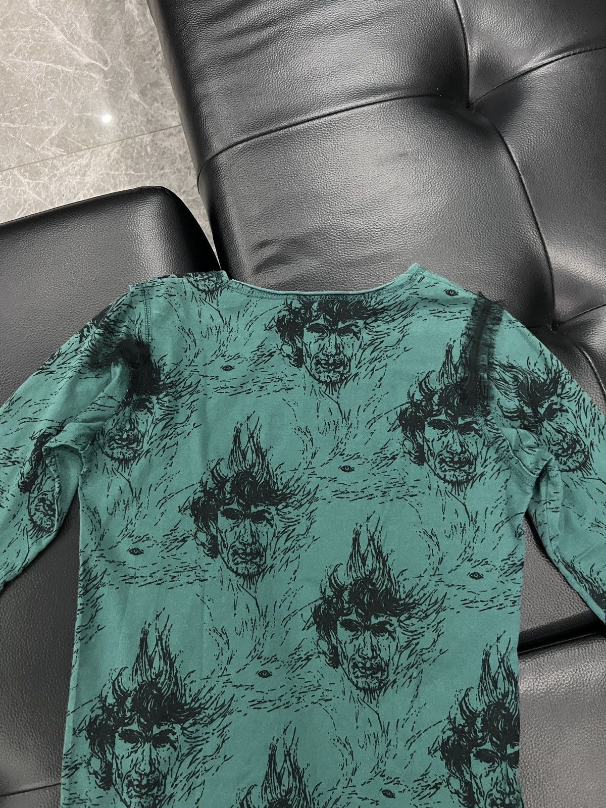 Undercover Undercover AW02 “Witches Cell Division” Portrait Top Size US S / EU 44-46 / 1 - 7 Thumbnail