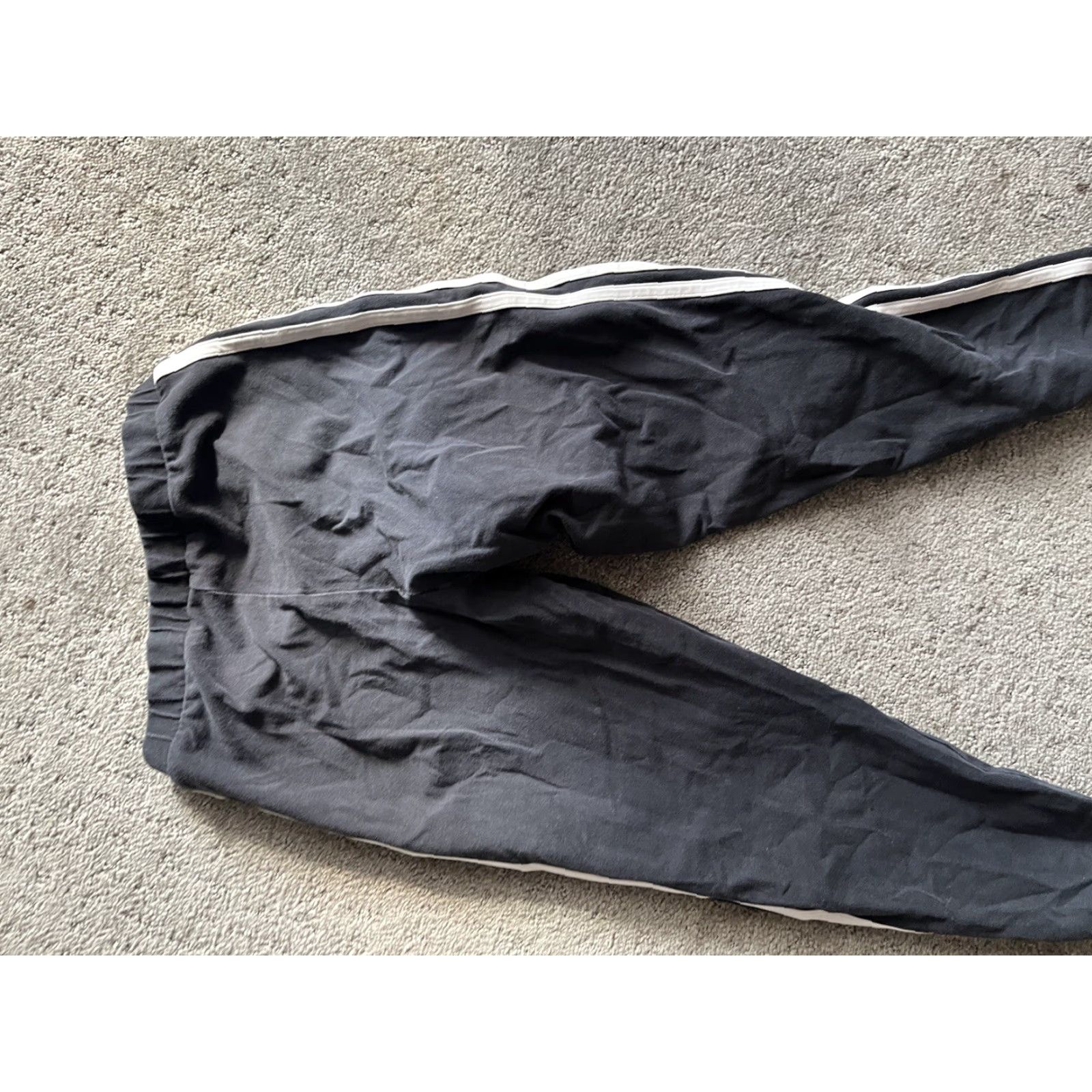 Adidas ADIDAS Leggings Workout Pants Women's XS Black Distressed 3-Stripes Skinny Inseam 28.5" Cotton Blend Sport Athletic Womens XS Black/White 90s? Size 26" / US 2 / IT 38 - 4 Thumbnail