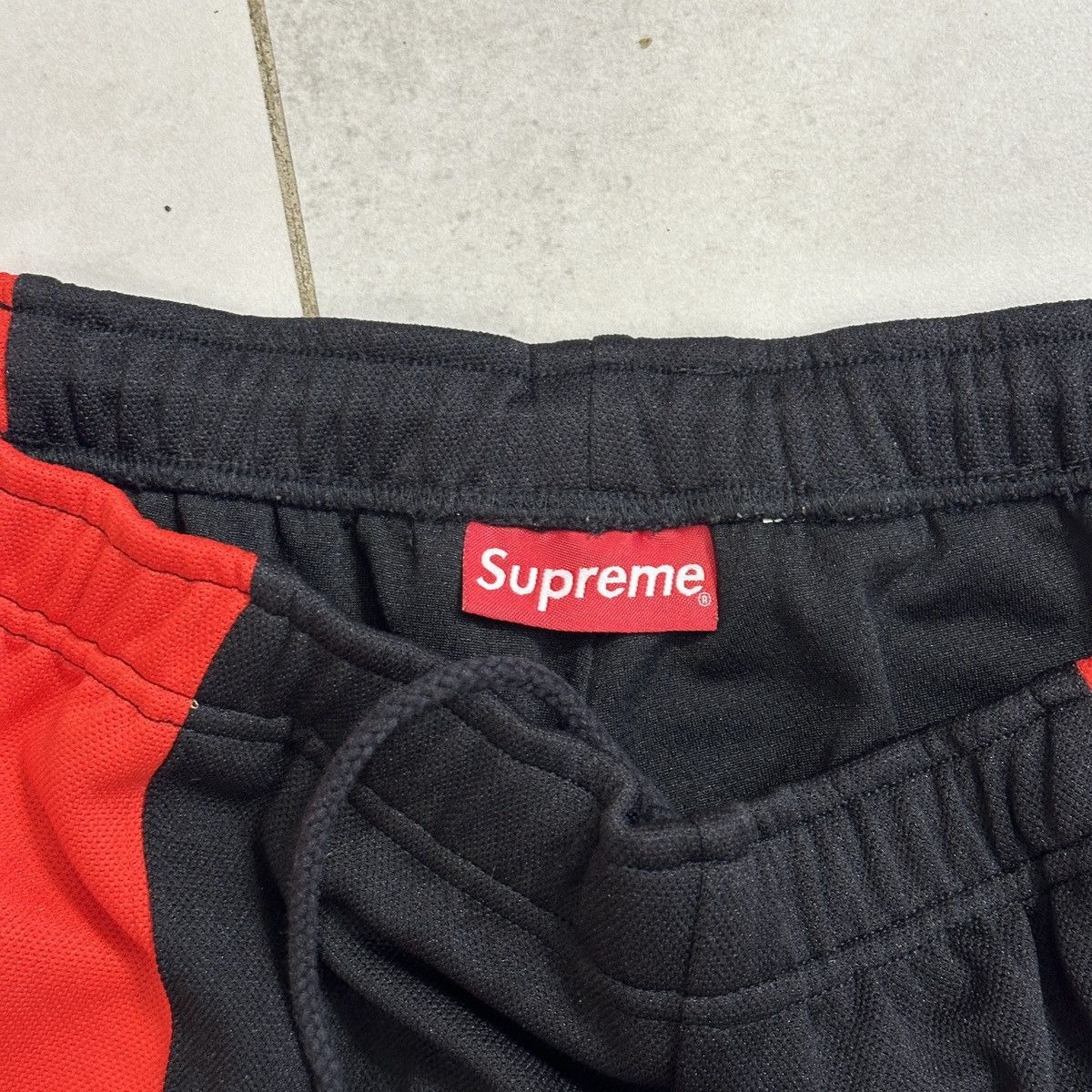 Supreme Supreme New York Barbed Wire Athletic Shorts Size Large Size US 38 / EU 54 - 6 Thumbnail