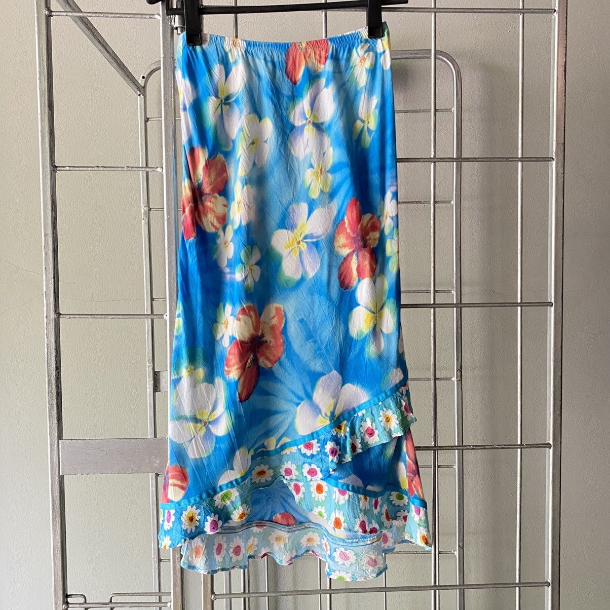 Jams World JAMS WORLD Bright Blue Floral Midi Skirt with Ruffle Trim Size 33" - 1 Thumbnail
