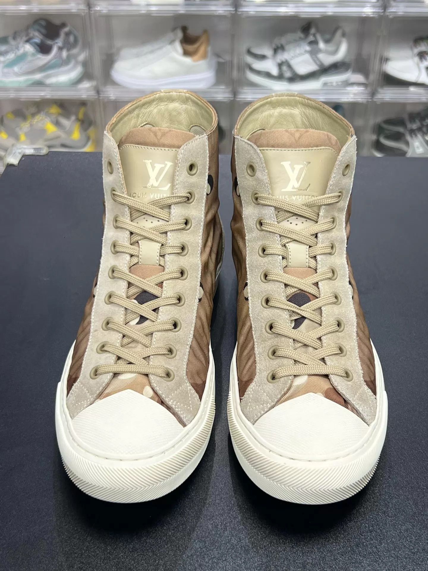 Louis Vuitton LV Tattoo Camouflage Suede Hi Top Sneaker Brown 41 Size US 8 / EU 41 - 2 Thumbnail