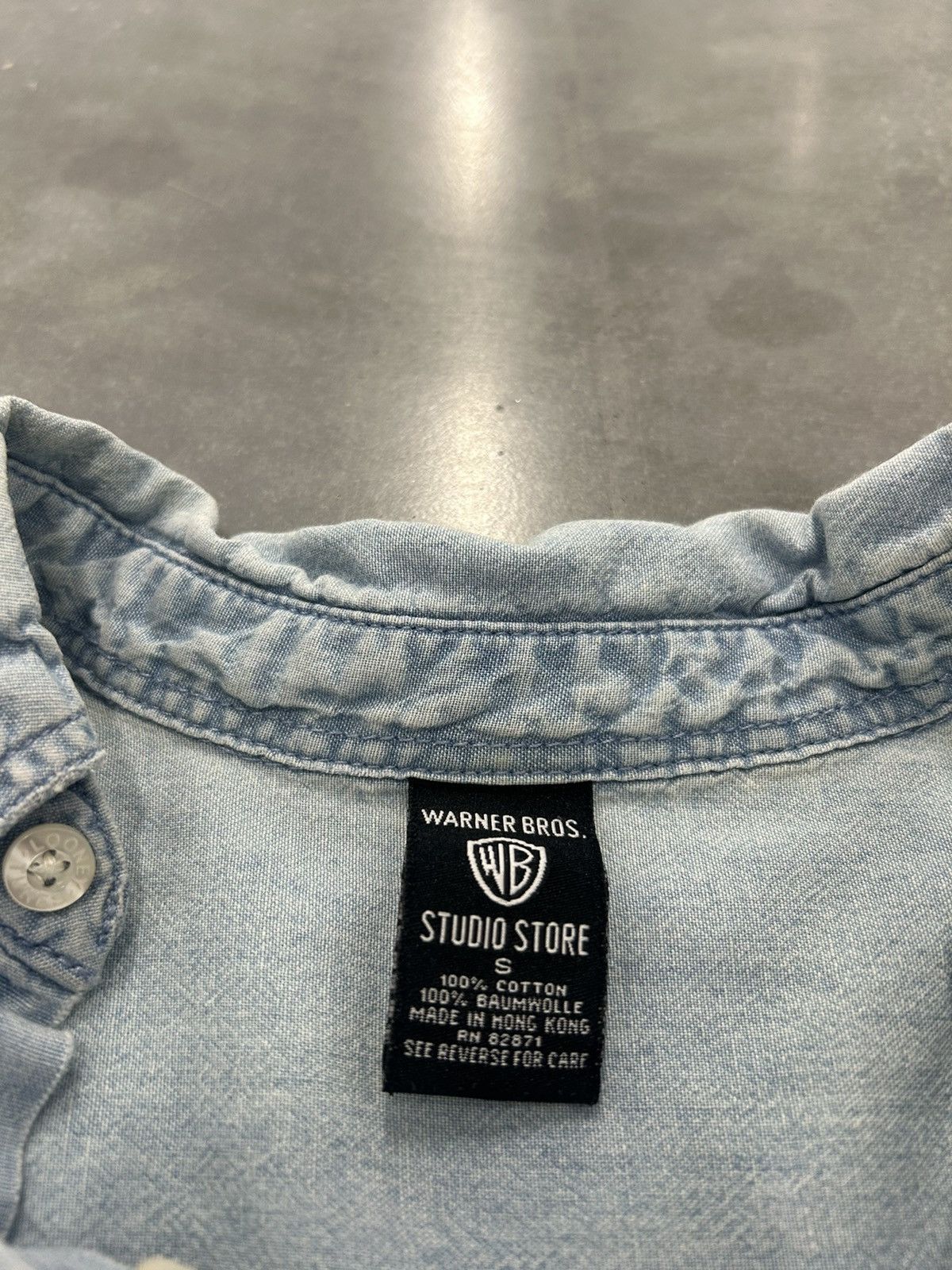 Vintage × Warner Bros Vintage Looney Toons denim button-up Size US S / EU 44-46 / 1 - 3 Thumbnail