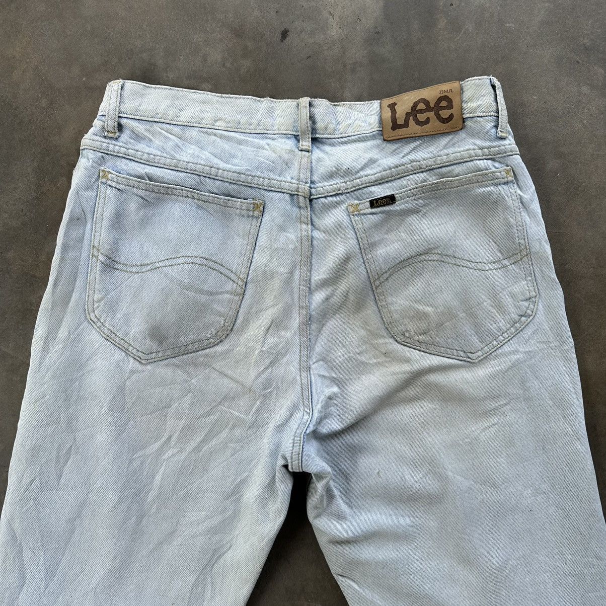 Japanese Brand Vintage Lee Lightwash Distressed Faded Denim Jean Pant W32 Size US 32 / EU 48 - 12 Thumbnail