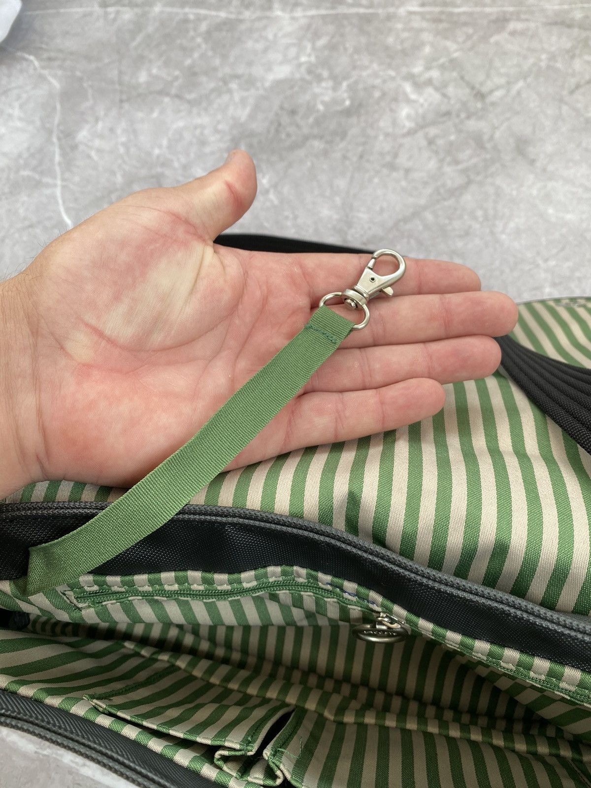 Lacoste Vintage Y2K Lacoste Crossbody Messenger Bag Adjustable Strap Size ONE SIZE - 13 Thumbnail