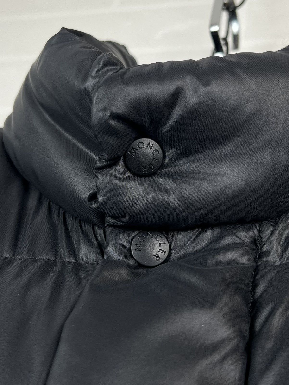 Moncler MONCLER Jacket Down Puffer Patch Logo Black Vintage Rare Men Size US S / EU 44-46 / 1 - 9 Thumbnail