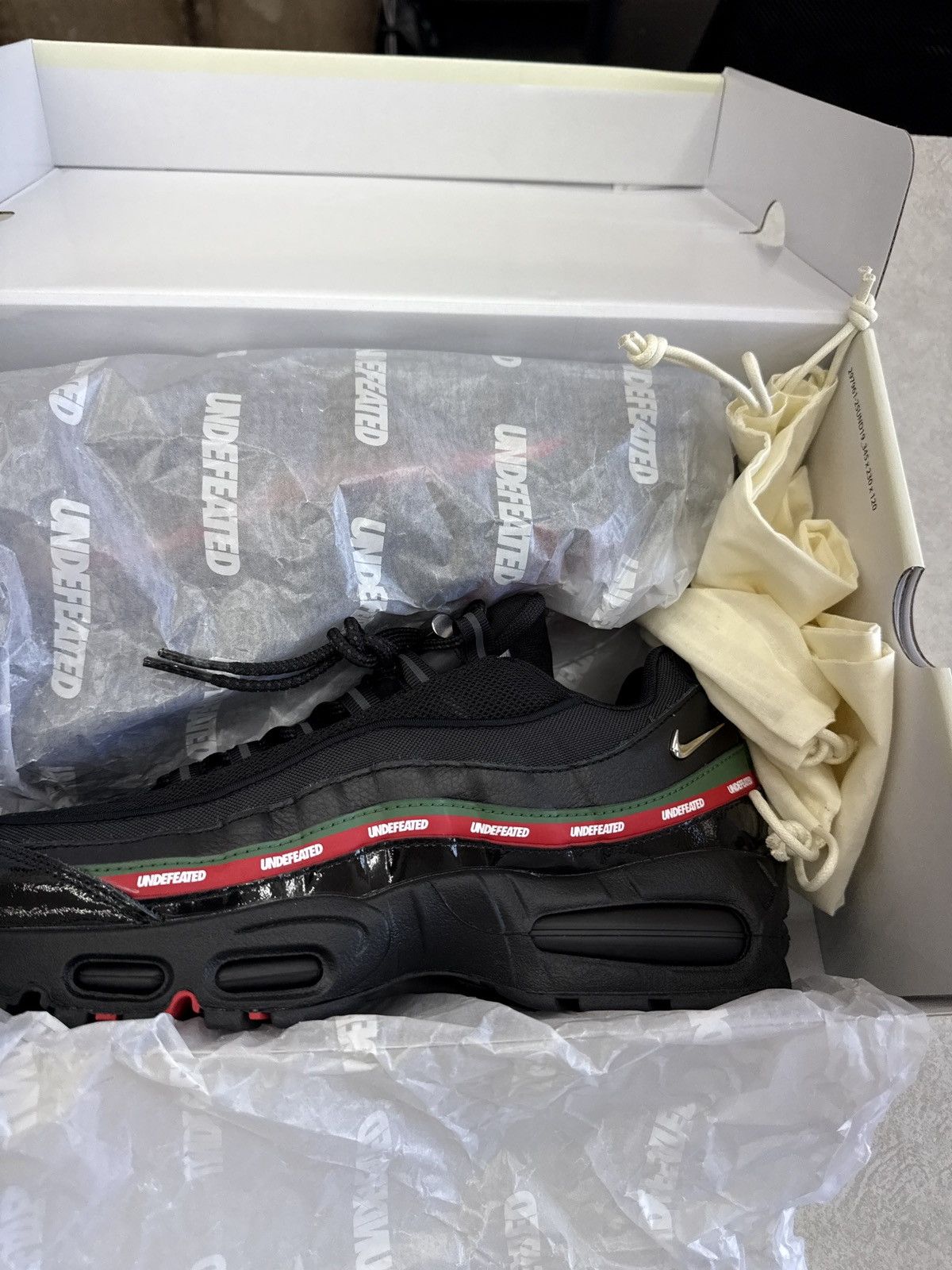 Nike × Undefeated UNDEFEATED AIR MAX 95 EARLY PAIRS sz8 Size US 8 / EU 41 - 6 Thumbnail