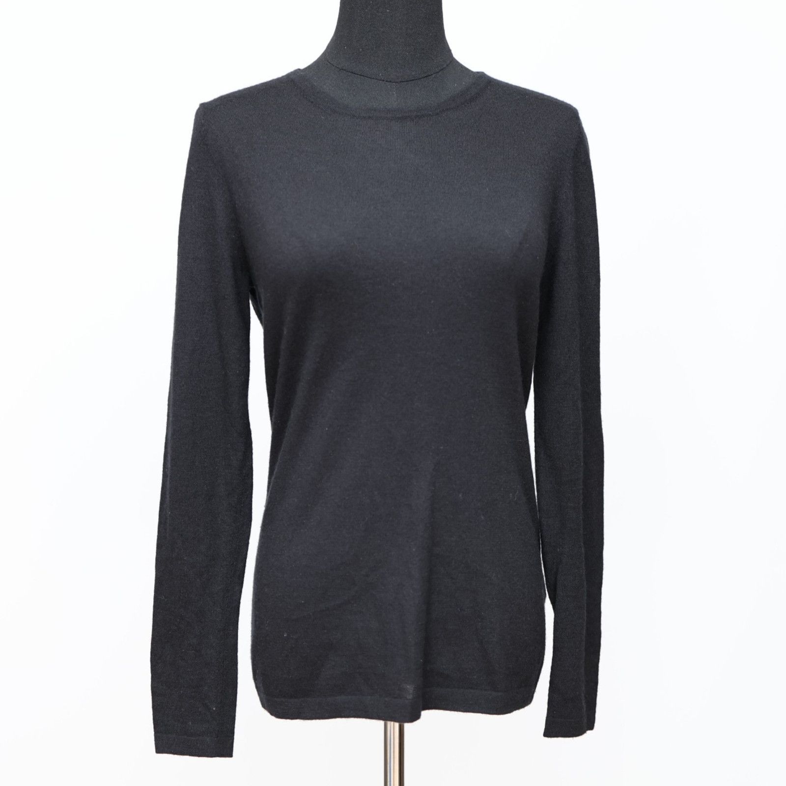 Neiman Marcus NEIMAN MARCUS Black Cashmere Long Sleeve Knit Sweater Size S Size S / US 4 / IT 40 - 2 Thumbnail