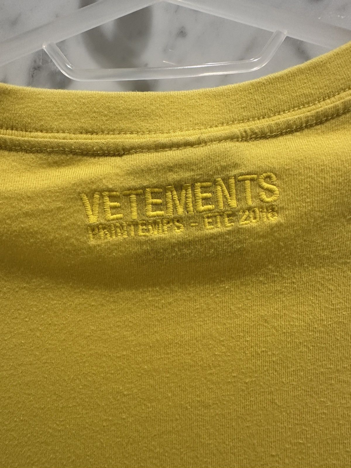 Vetements Vetements x DHL T-Shirt Size US M / EU 48-50 / 2 - 7 Thumbnail