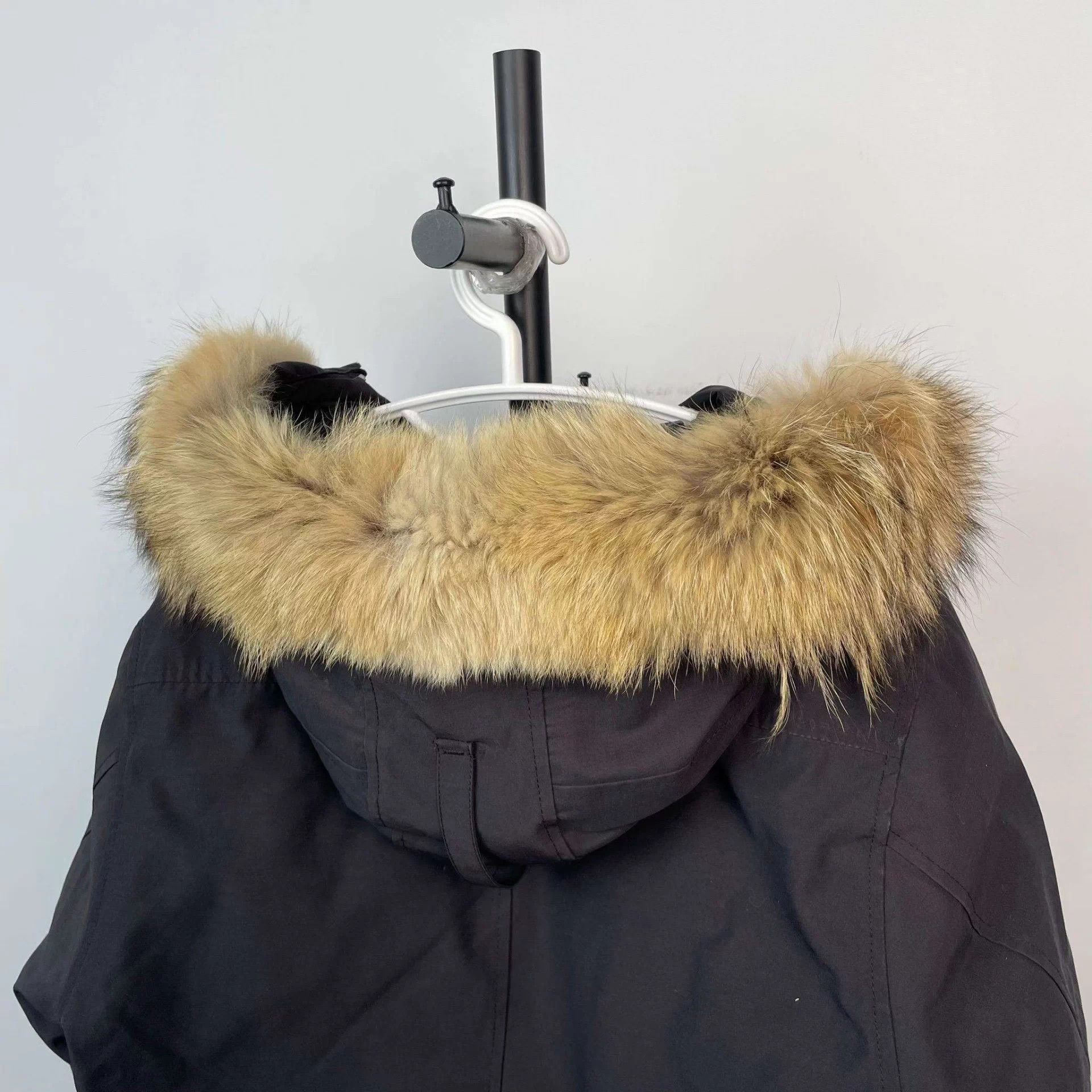Canada Goose Canada Goose black and blue down jacket L Size US L / EU 52-54 / 3 - 3 Thumbnail
