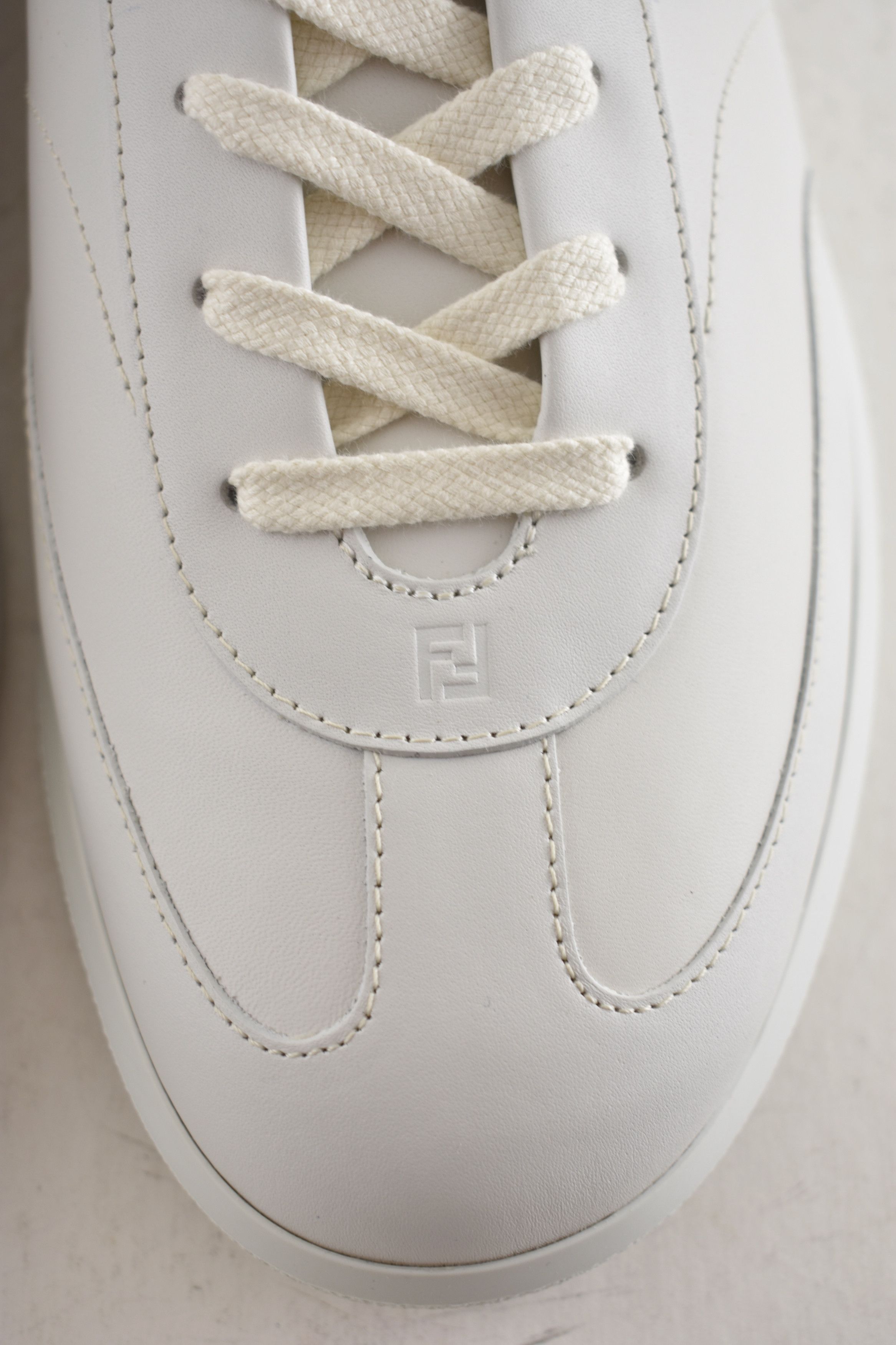 Fendi Fendi Leather Logo Classic Low Top Sneakers UK 12 US 13 Size US 13 / EU 46 - 7 Thumbnail
